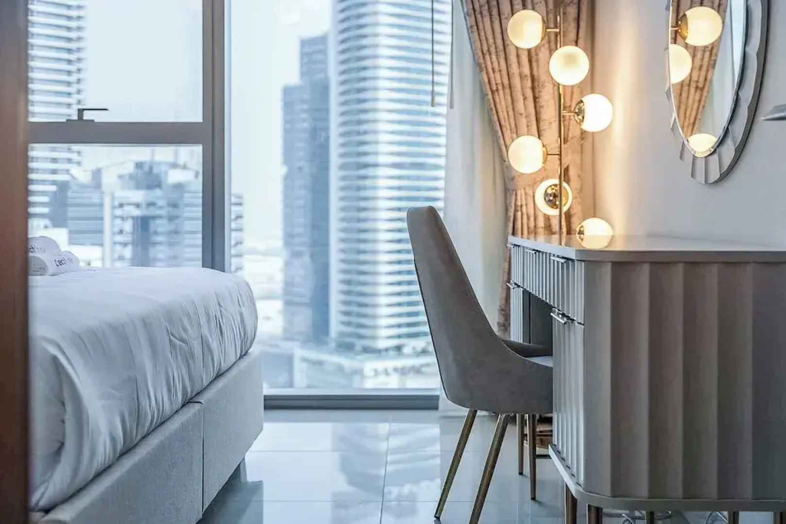 Direct Dubai Mall Access Downtown Boulev