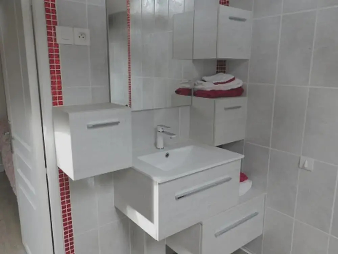 House With 5 Bedrooms in Mouterre-silly, With Pool Access, Enclosed Garden and Wifi - 200 km From the Beach