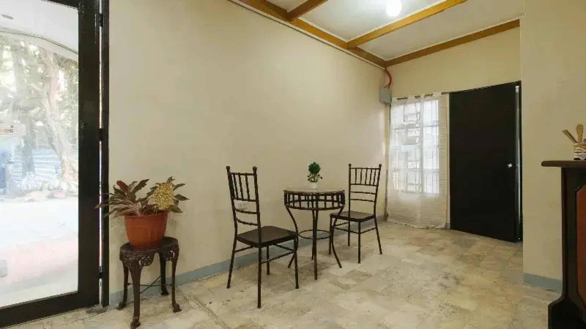 Reddoorz @ The V'jour Hotel Angeles