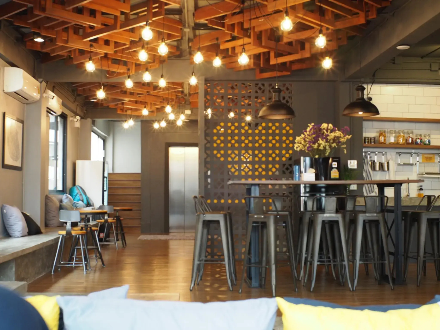 Silom SPACE Hostel