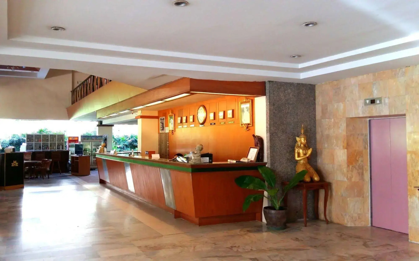 Mike Beach Resort Pattaya - SHA