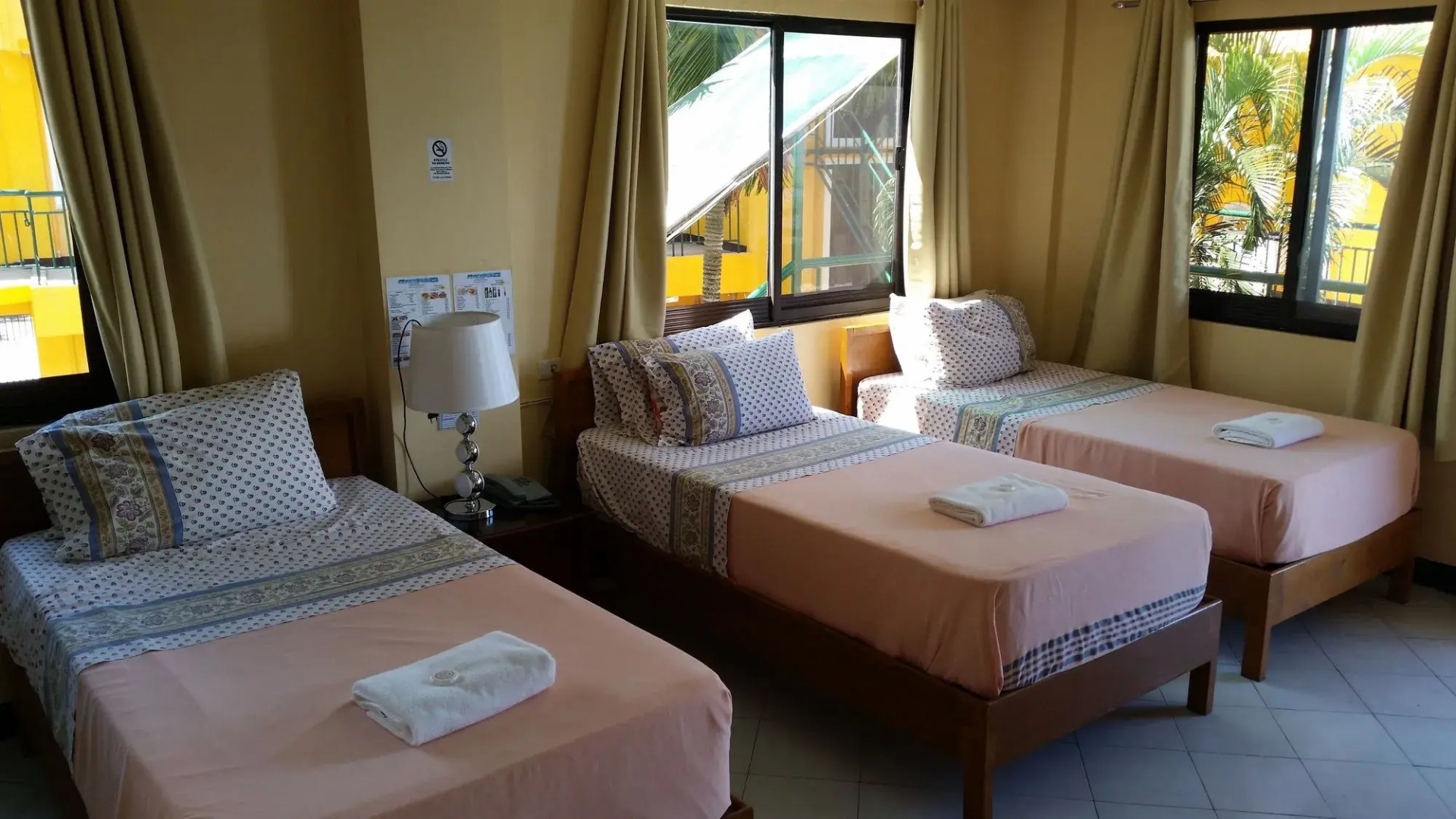 Marvin's Seaside Inn