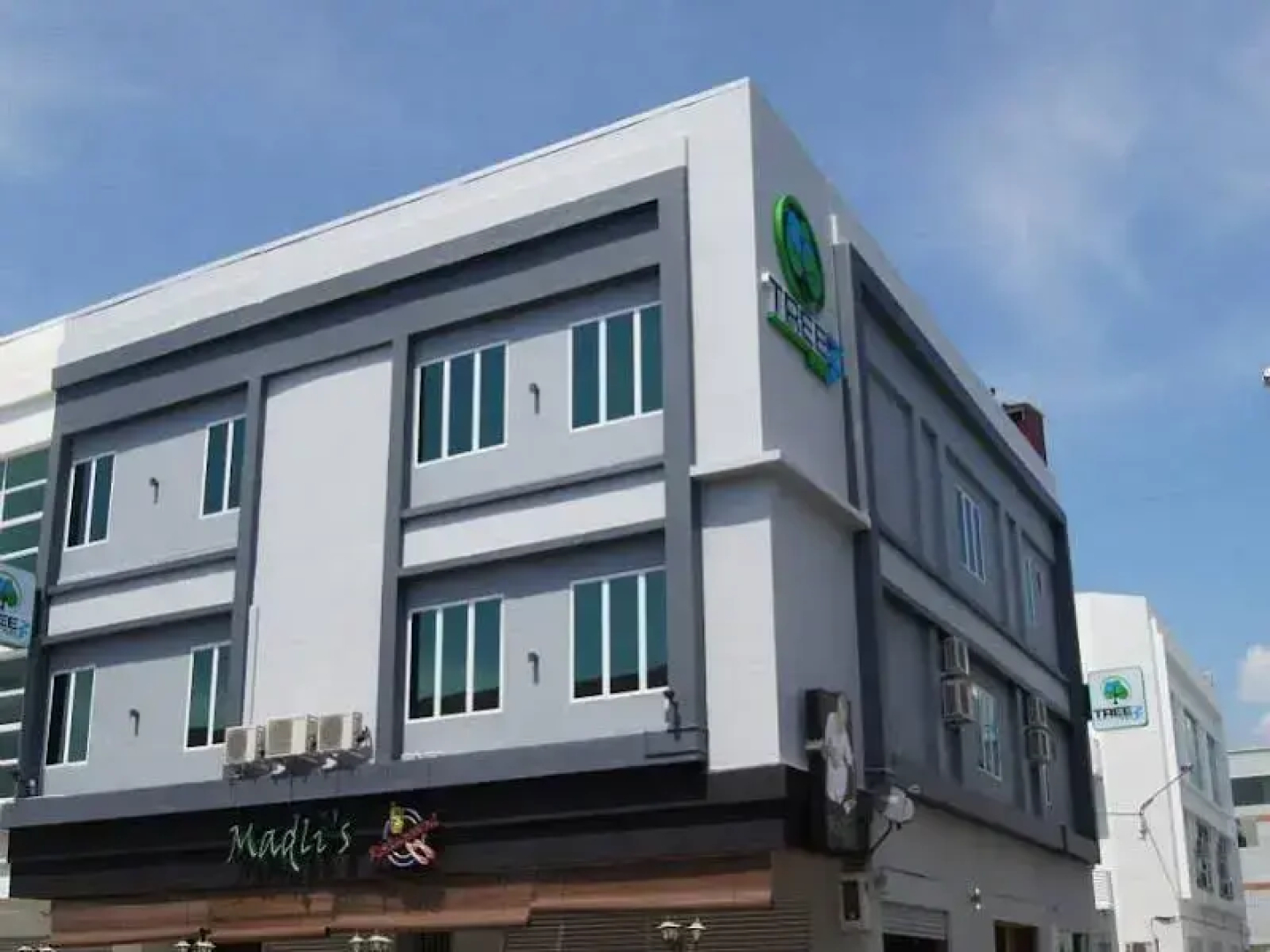 Treez Inn