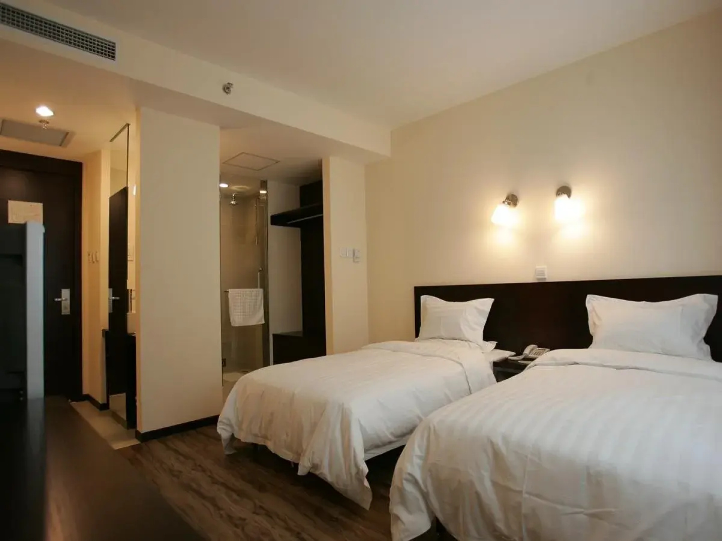 Sunjoy Hotel