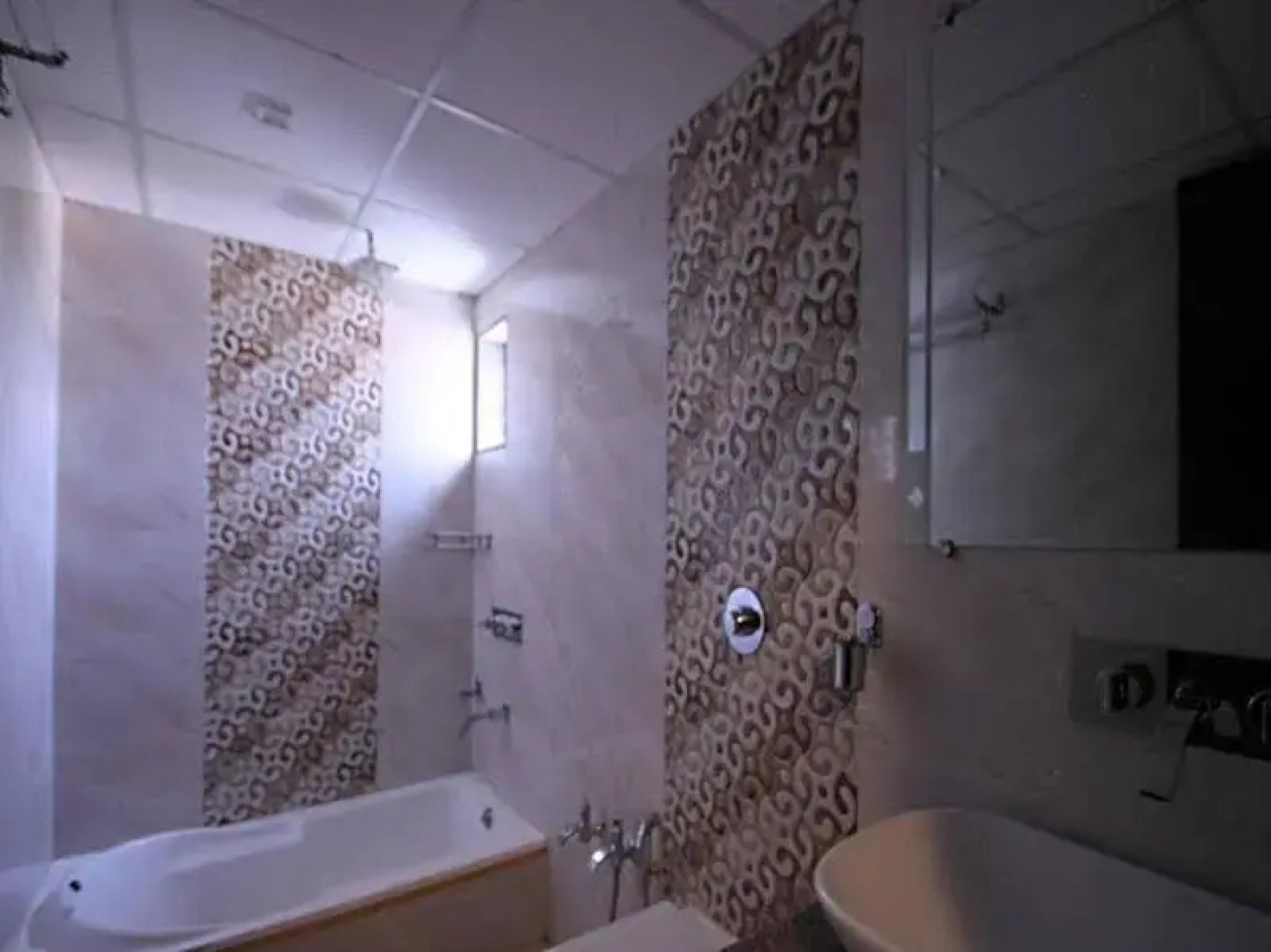 Hotel Furaat Inn