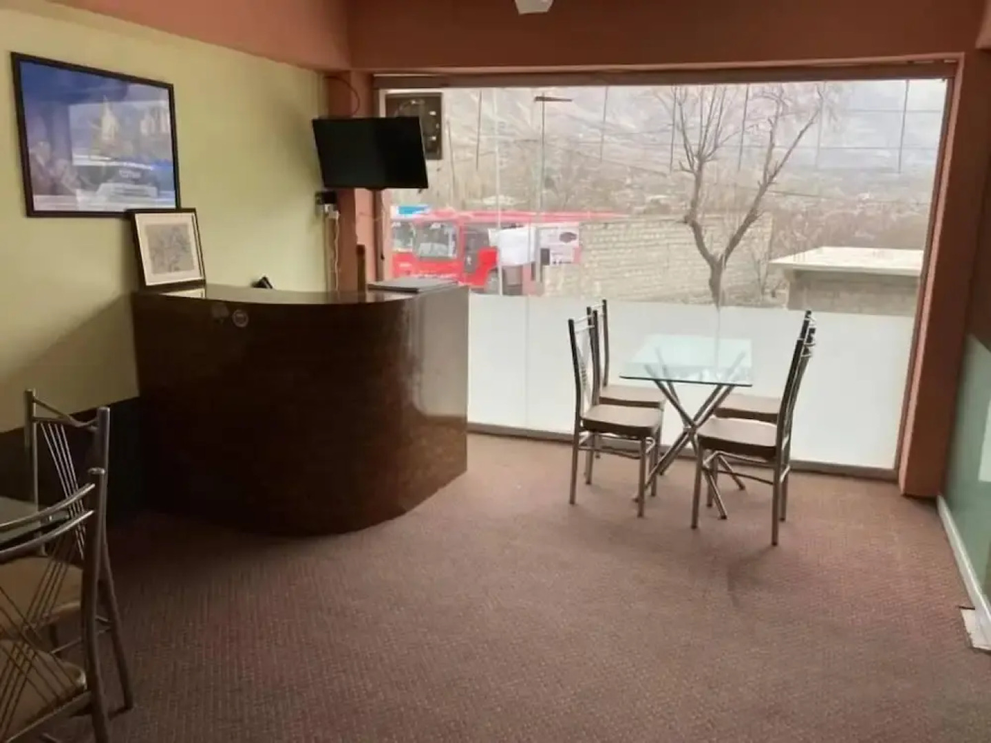 Golden Bite Hotel And Restaurant