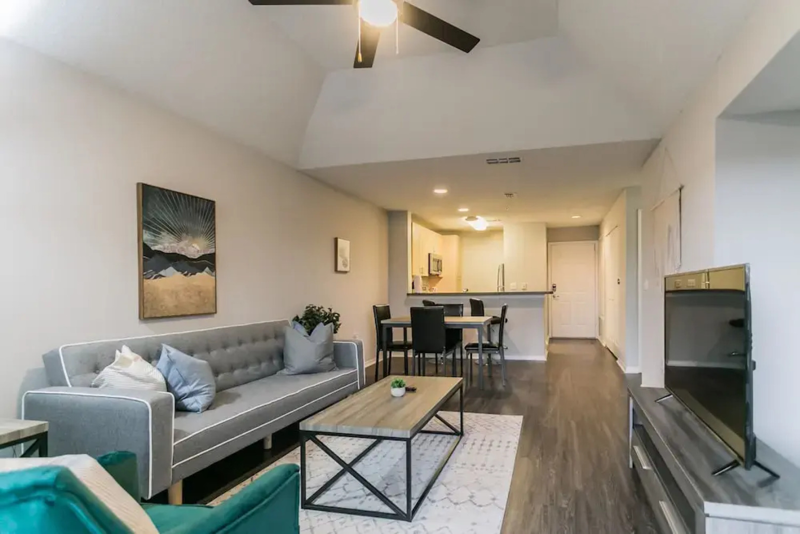 The Luxe Suites of North Atlanta