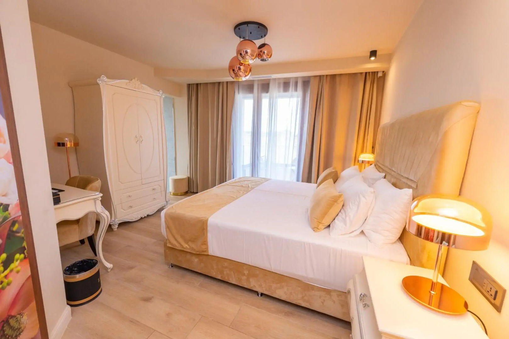 Santa Lucia Boutique Hotel