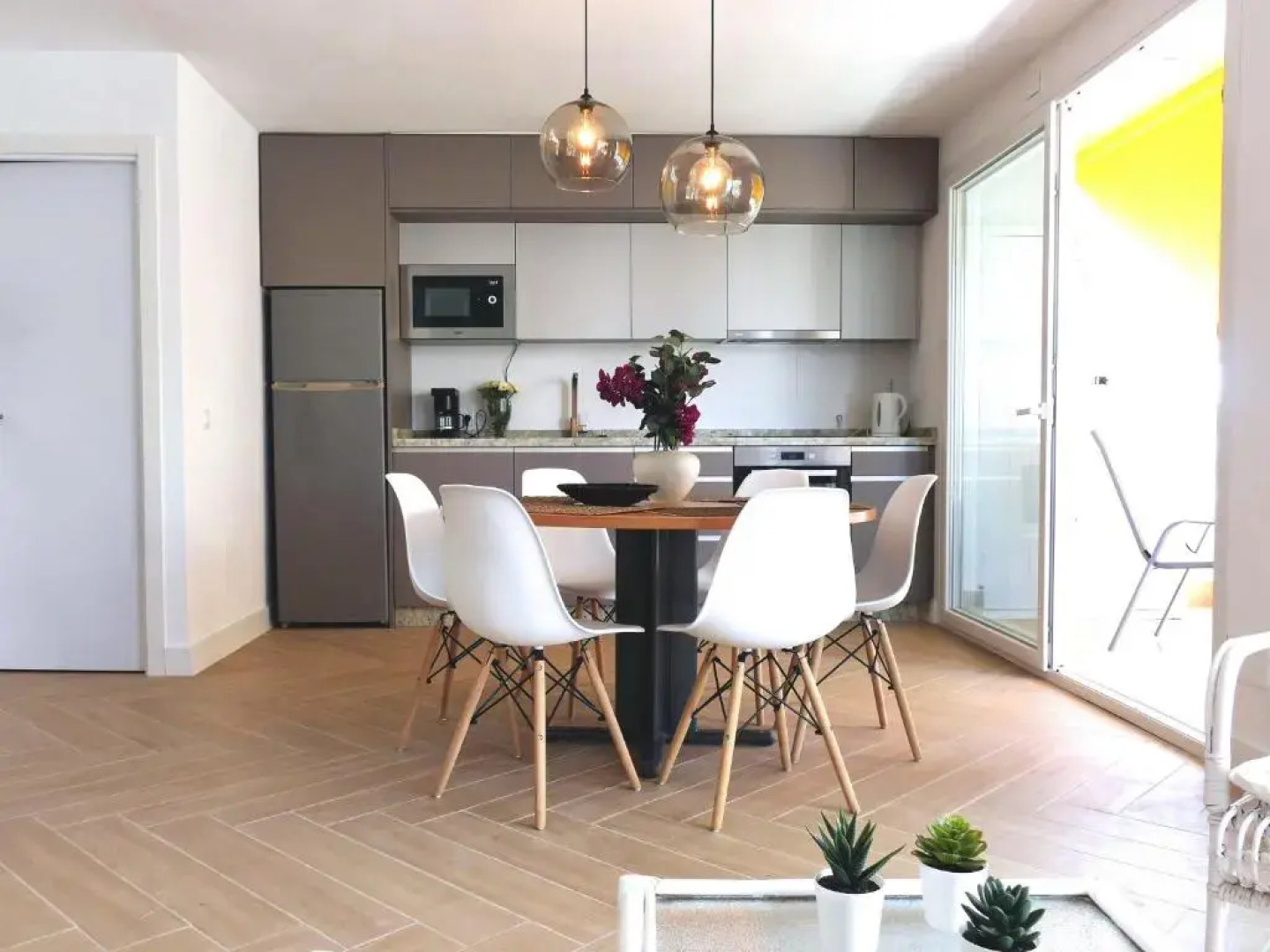 Sunny Beach View Duplex wWi-Fi Pool AC - Alojamientos La Torre