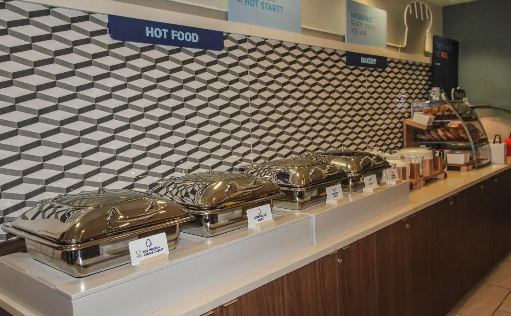 Holiday Inn Express Hotel & Suites Charleston-North by IHG