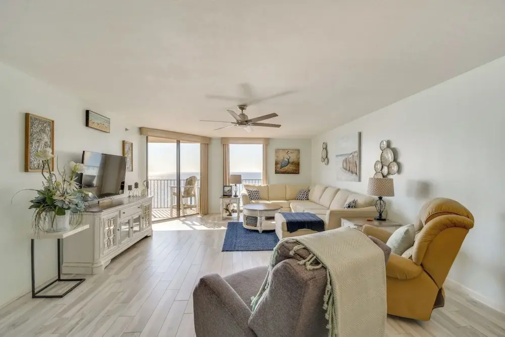 'seagulls Nest' Oceanfront Oasis w/ Pool Access!