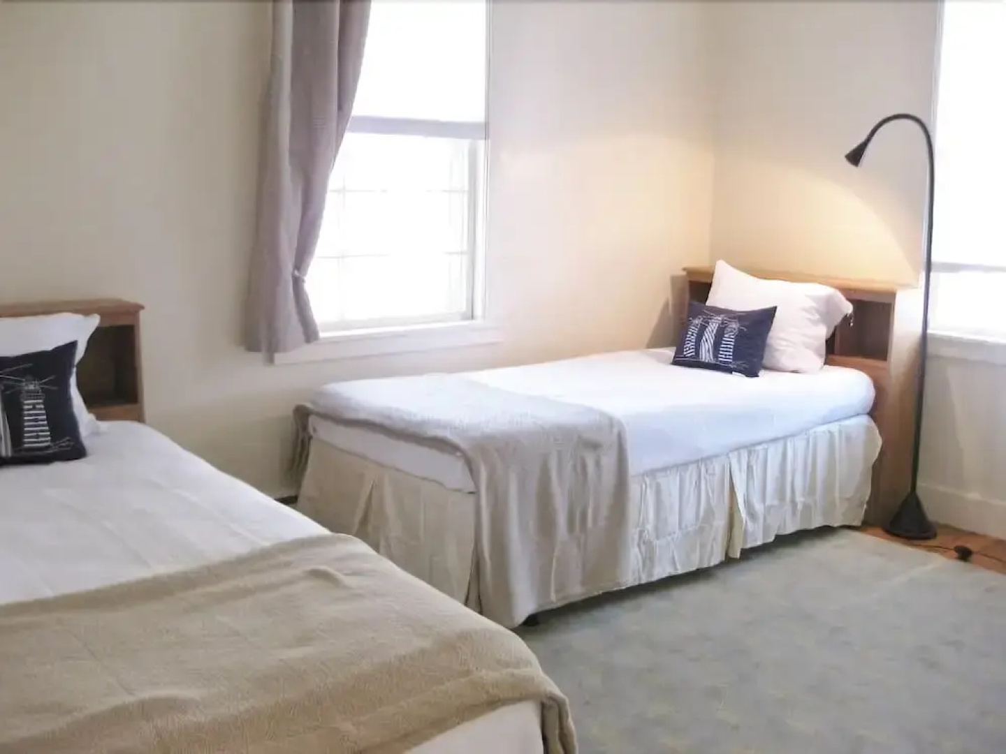 570 State - 2 Bedroom House