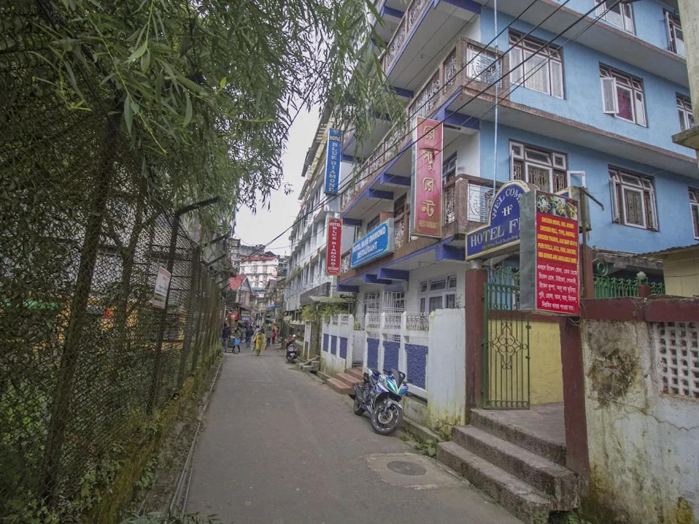 OYO 19941 Hotel Blue Diamond