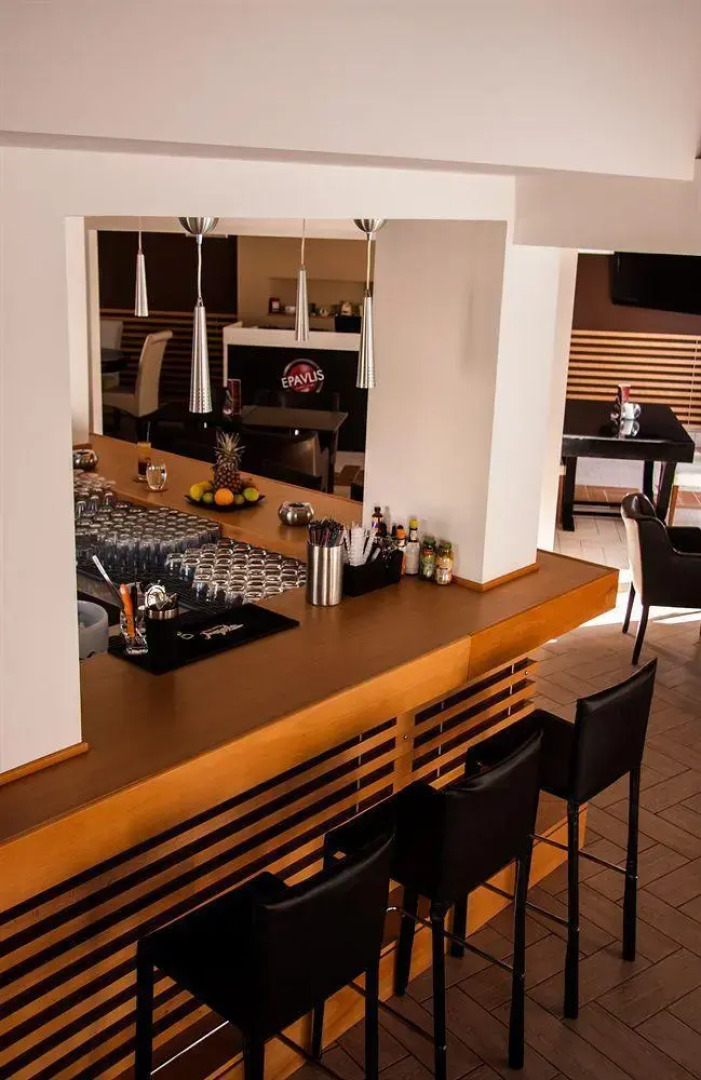 Marika's Aparts & Studios