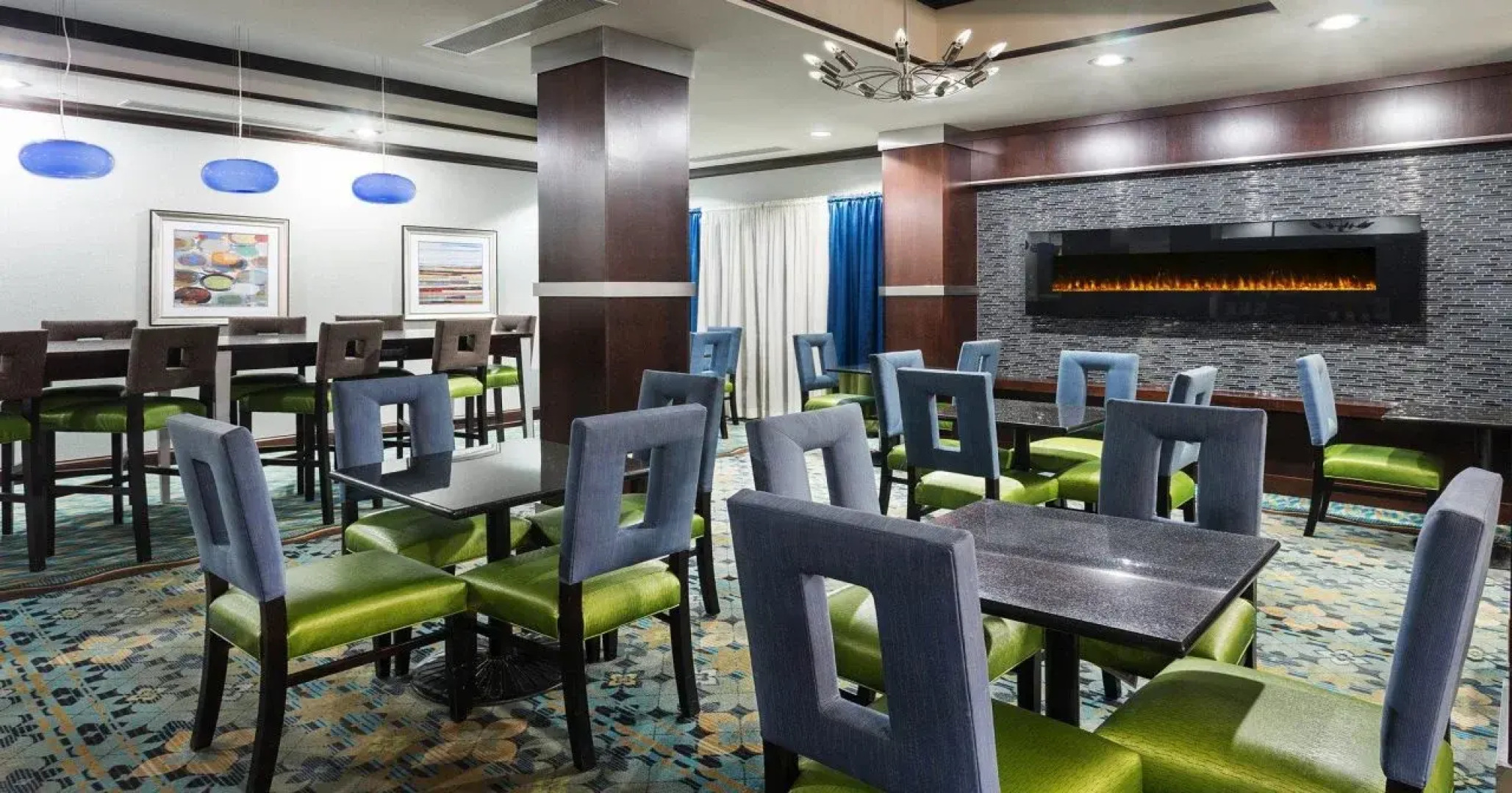 Holiday Inn Express and Suites - Stroudsburg