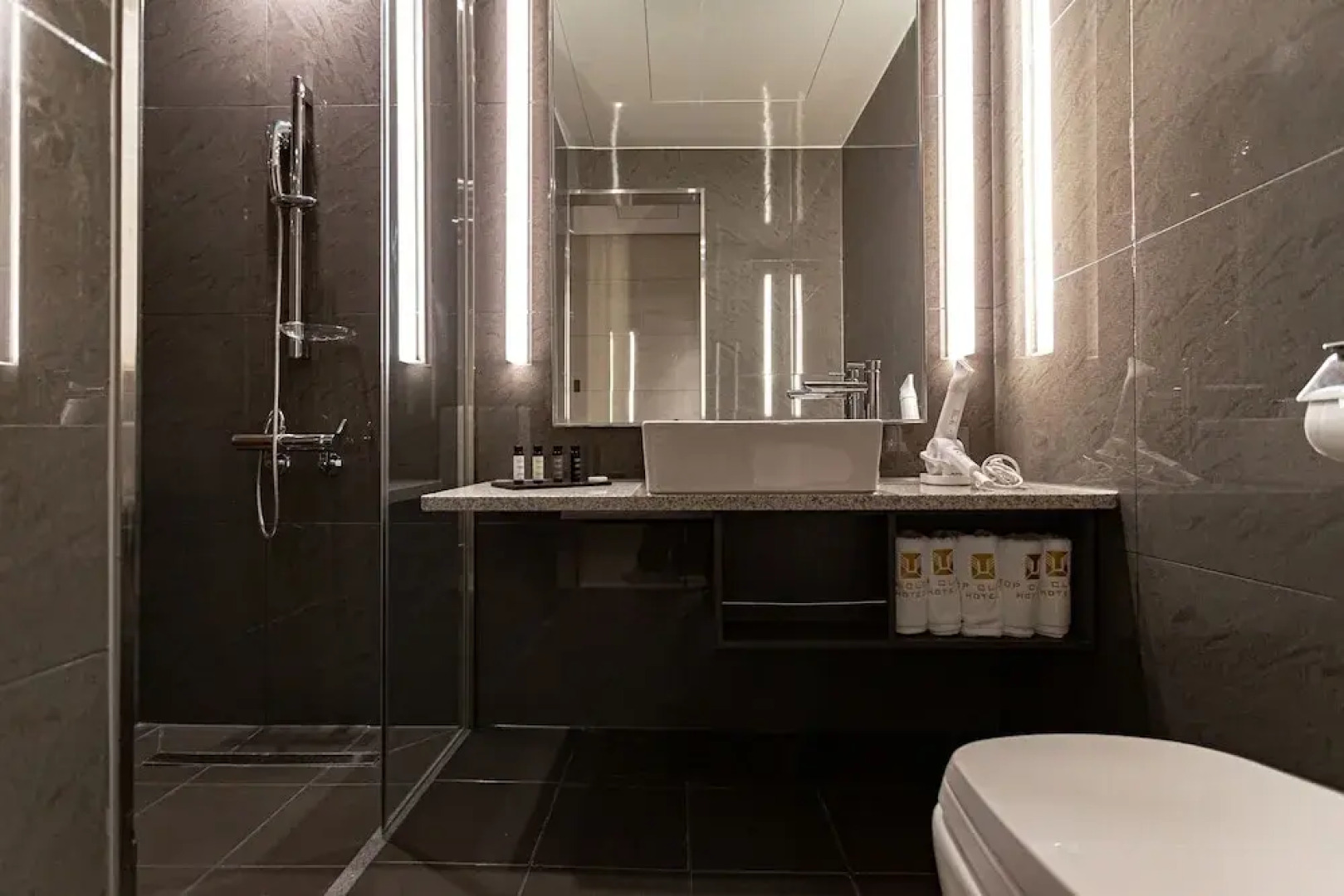 Iksan Business Tourist Hotel