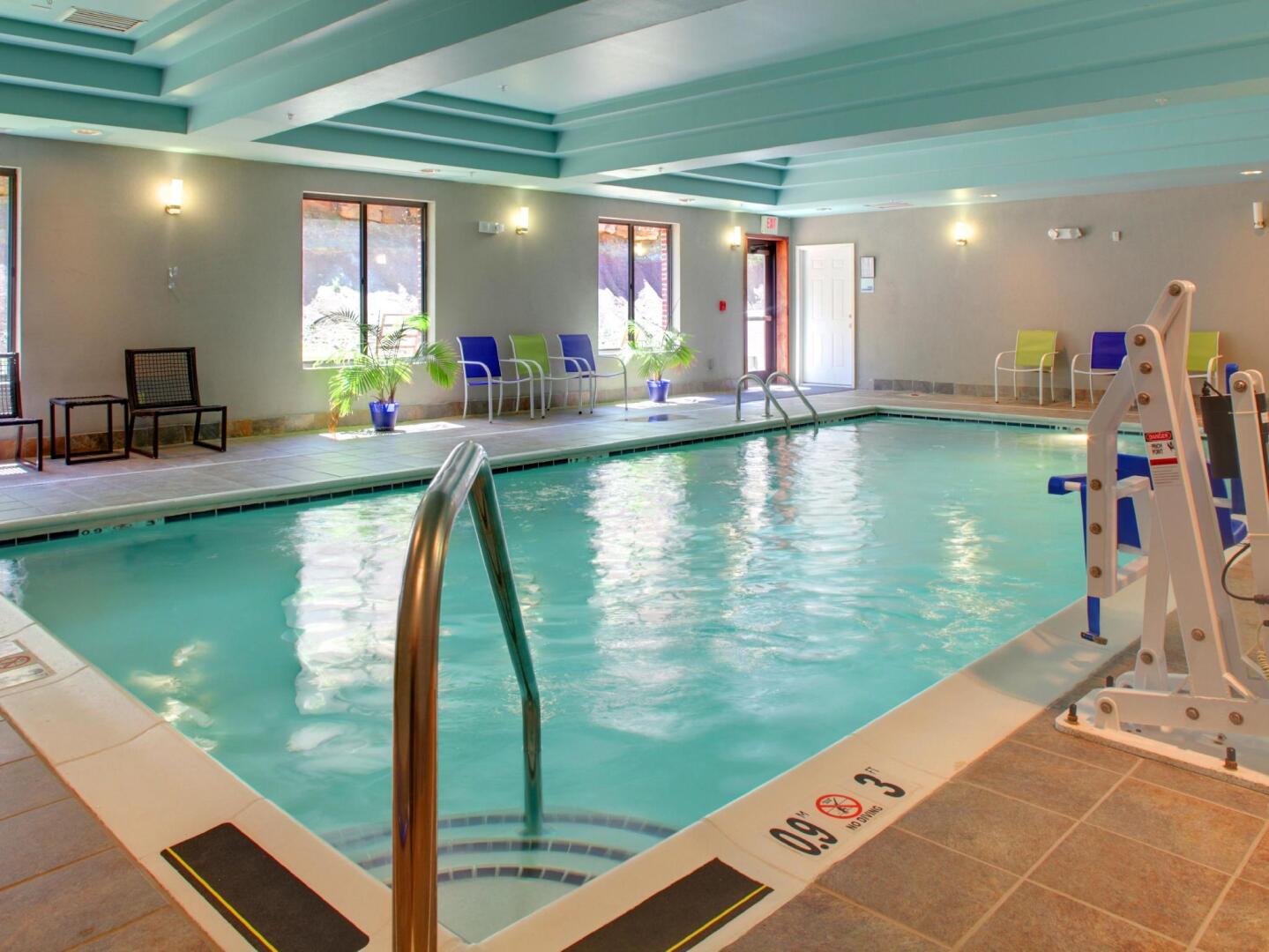 Holiday Inn Express Hotel & Suites Cross Lanes by IHG