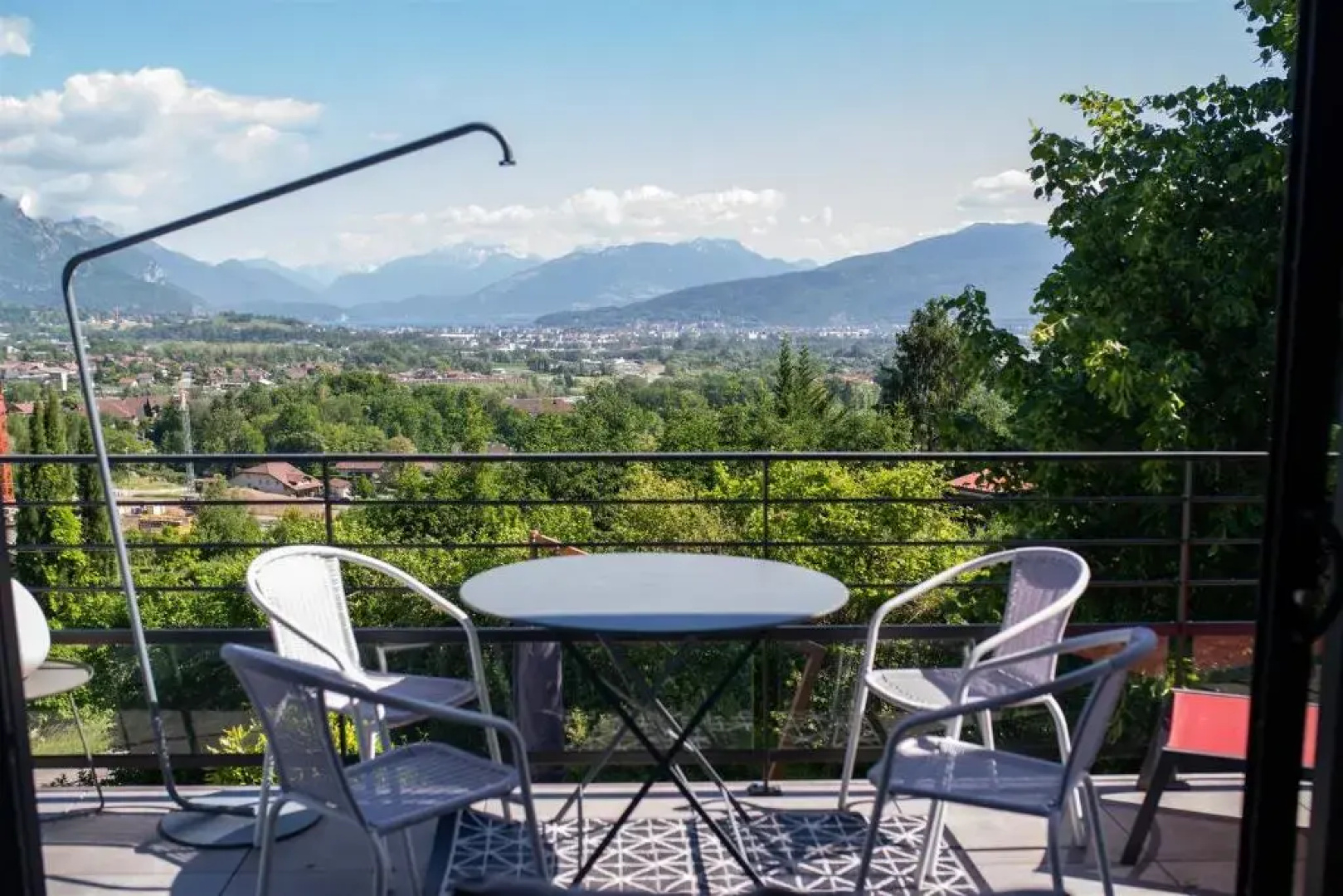 LA Villa Du Lac