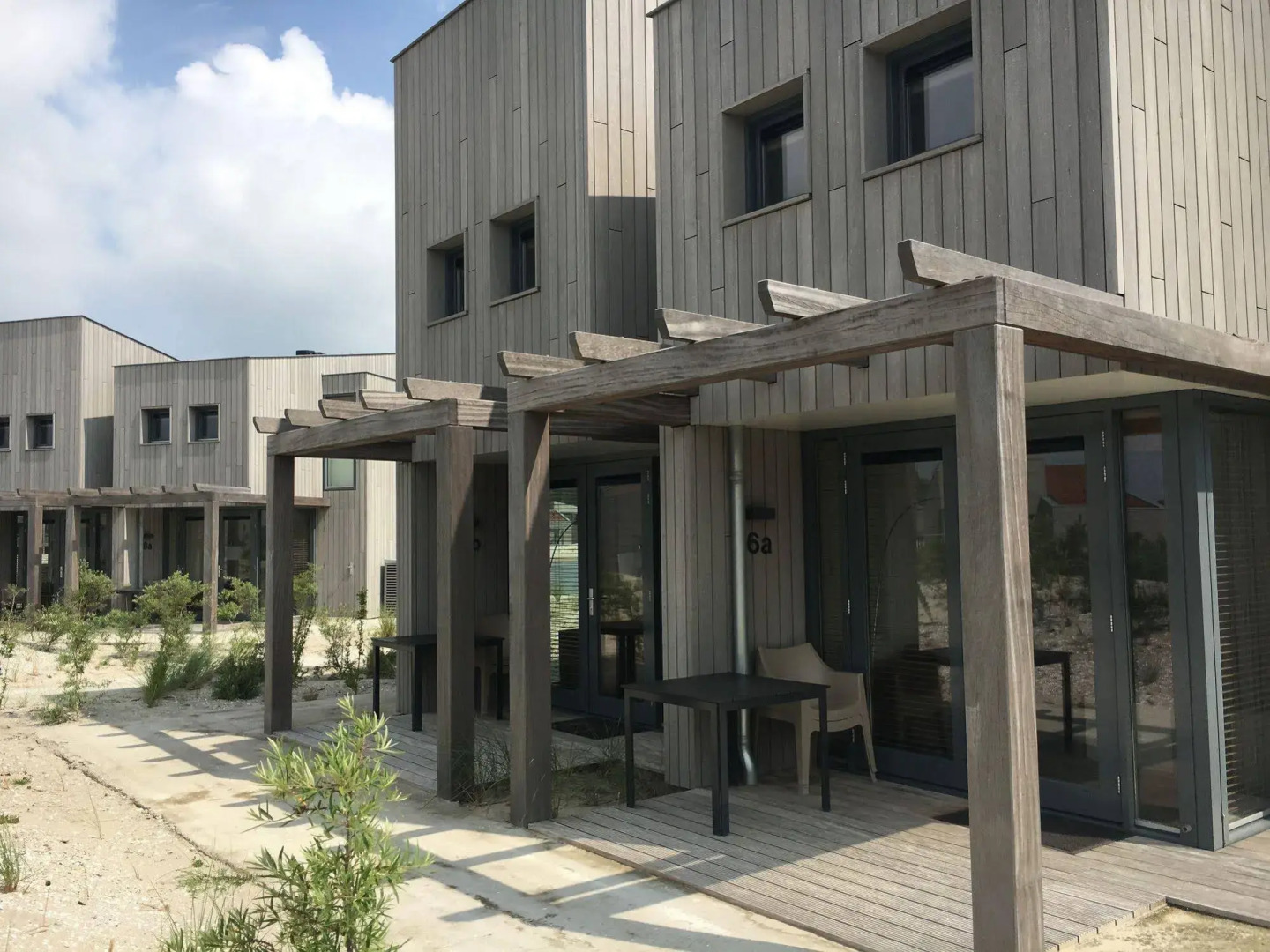 Oasis Punt-West Hotel & Beach Resort