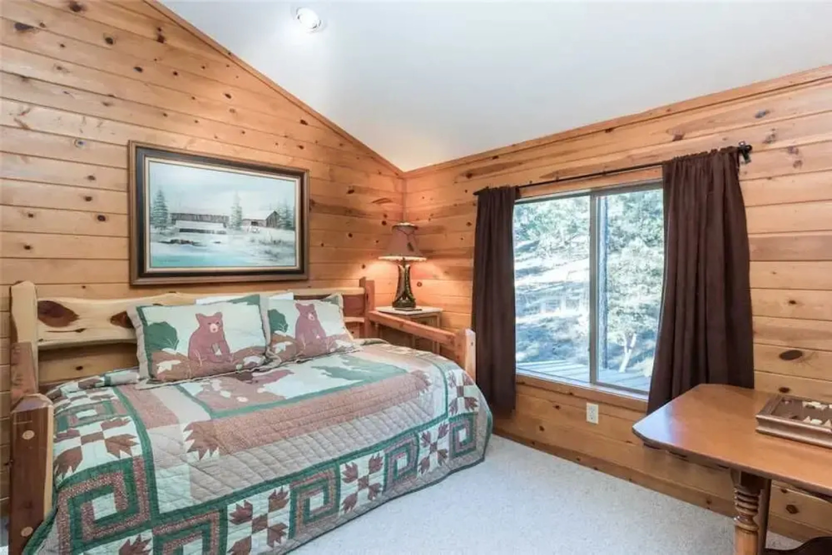 Moose Manor - Three Bedroom Cabin