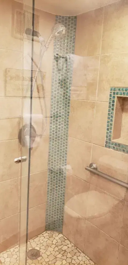 Kaleialoha #115 1 Bedroom 1 Bathroom Condo by Redawning