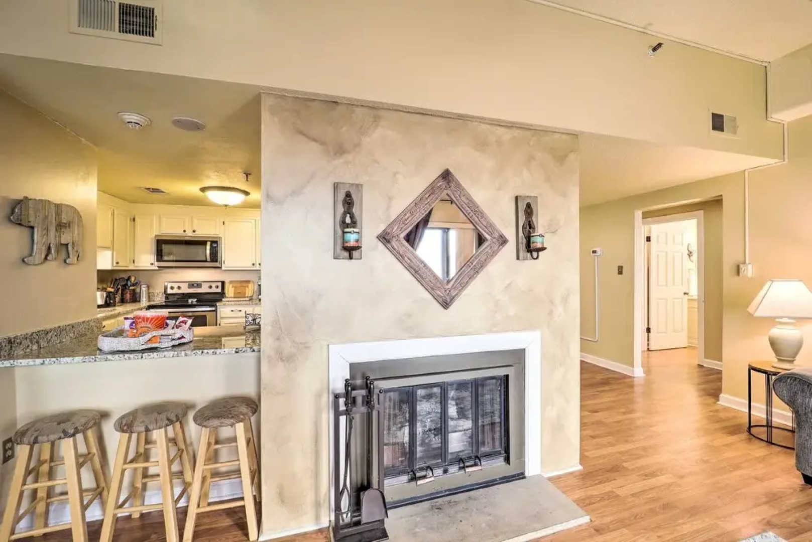 3 Mi to Sugar Mountain Resort: Condo w/ Balcony!