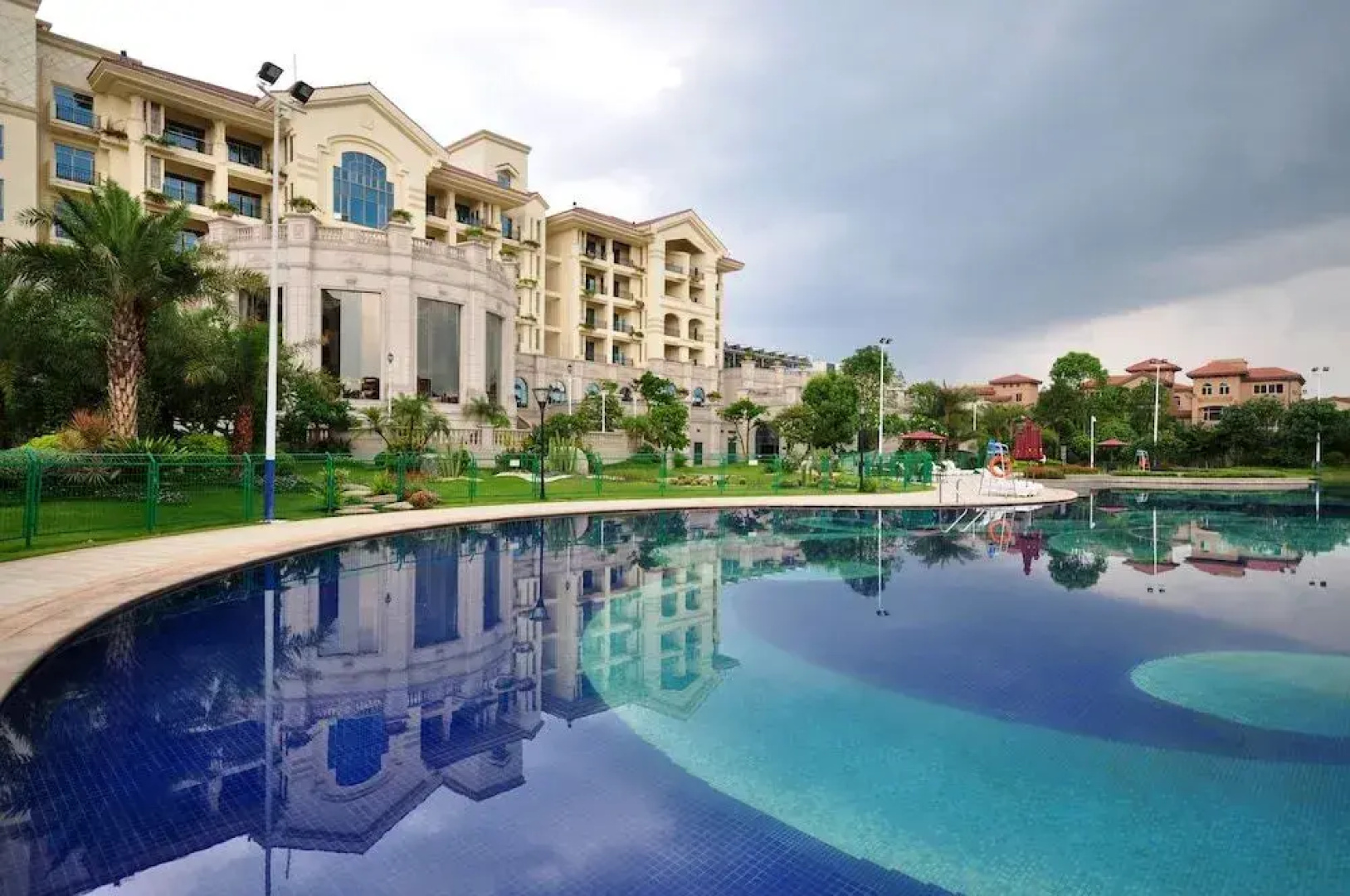 Country Garden Phoenix Hotel Beiliu