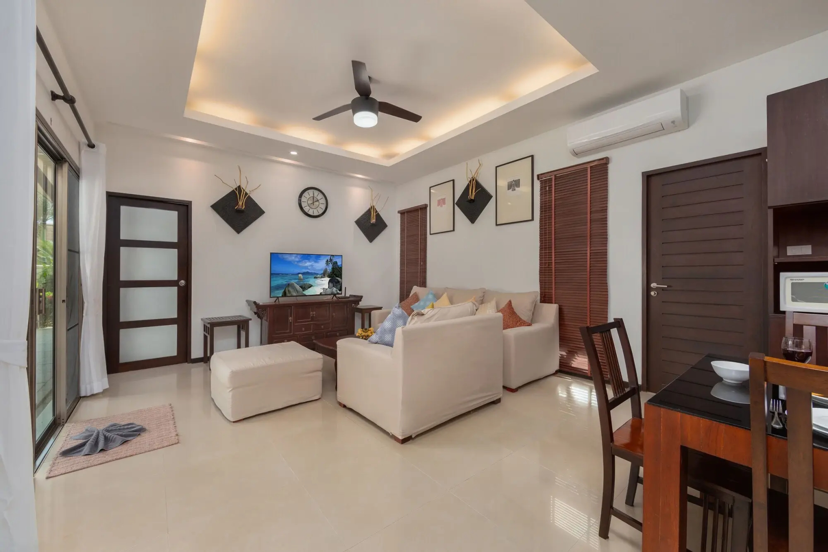 Niche Villas by TropicLook