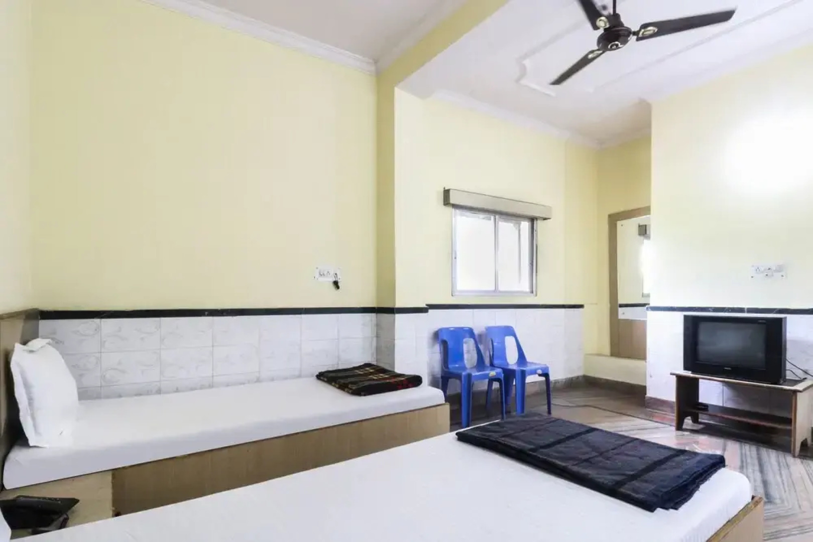 SPOT ON 49918 Hotel Ganapati