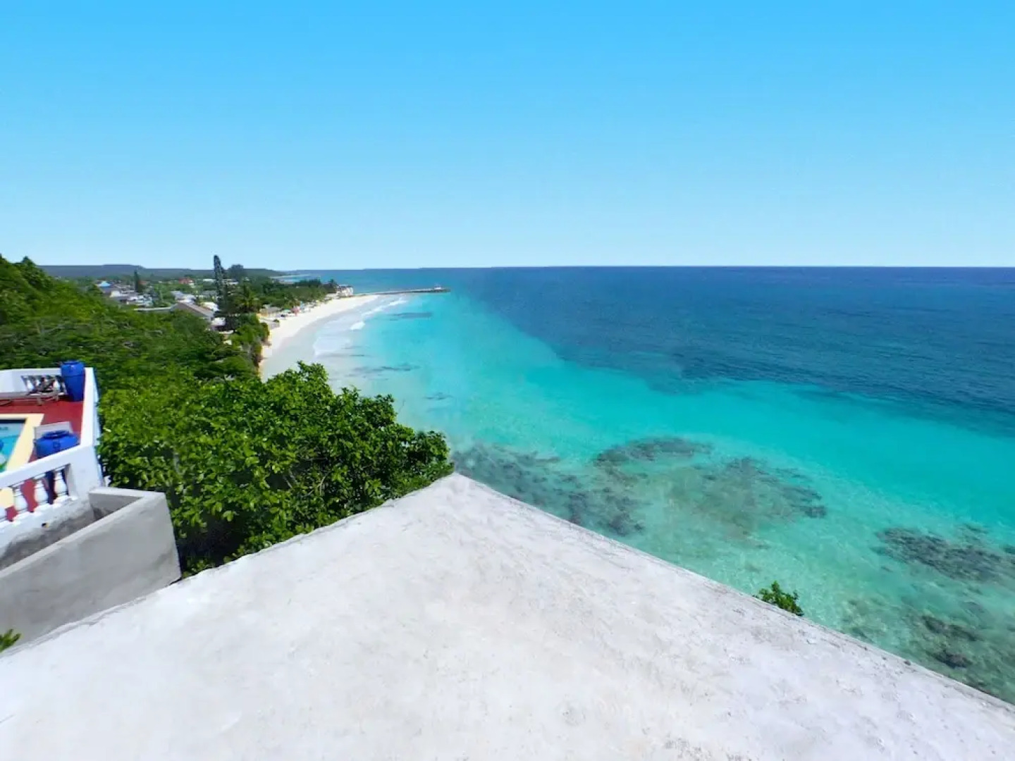 Je Suis Content, Silver Sands 3BR