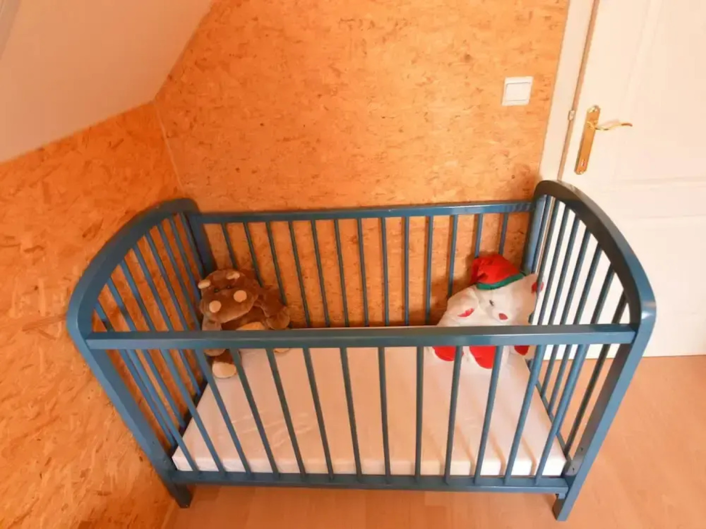 Retreat With Sauna & Games