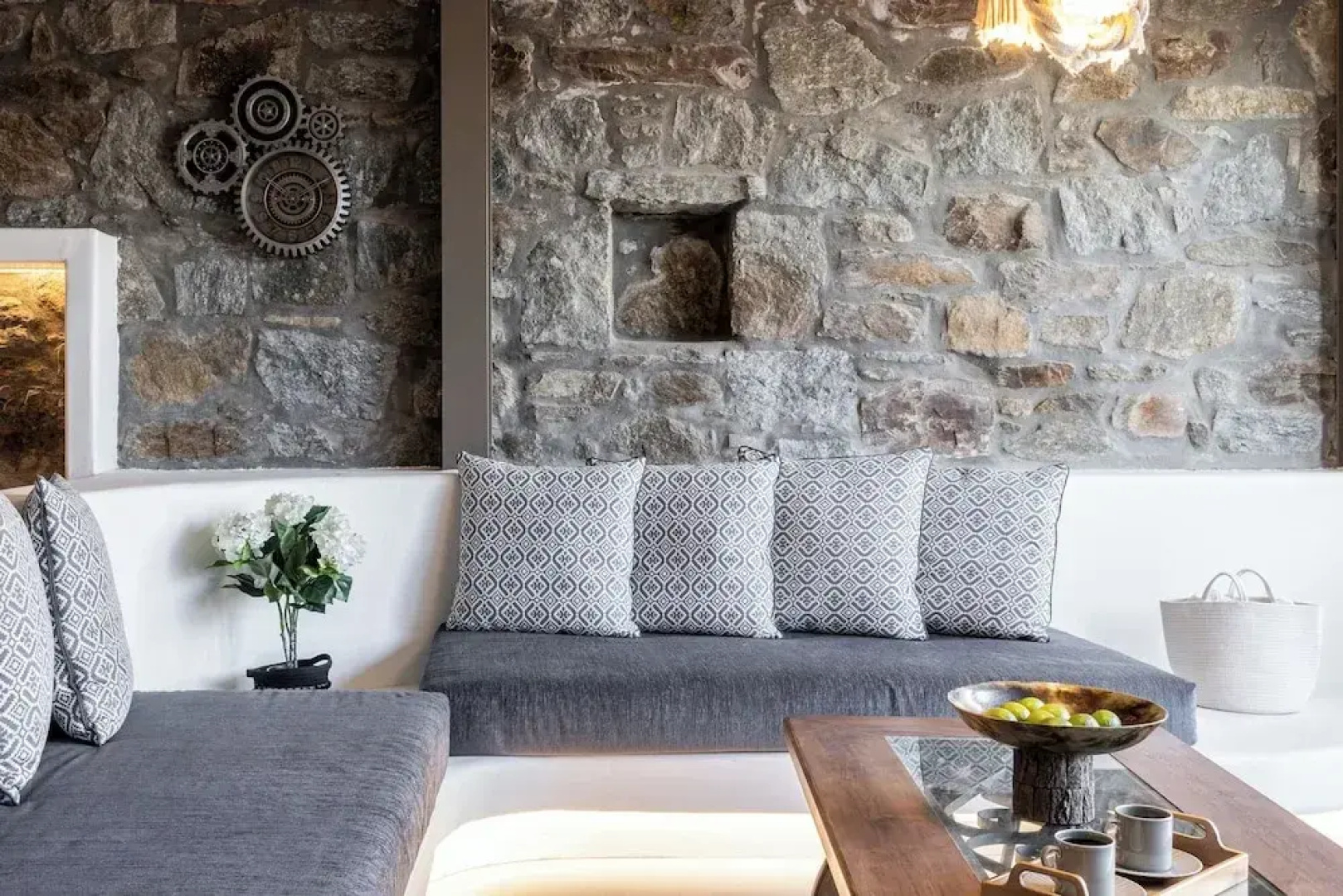Makani Suites