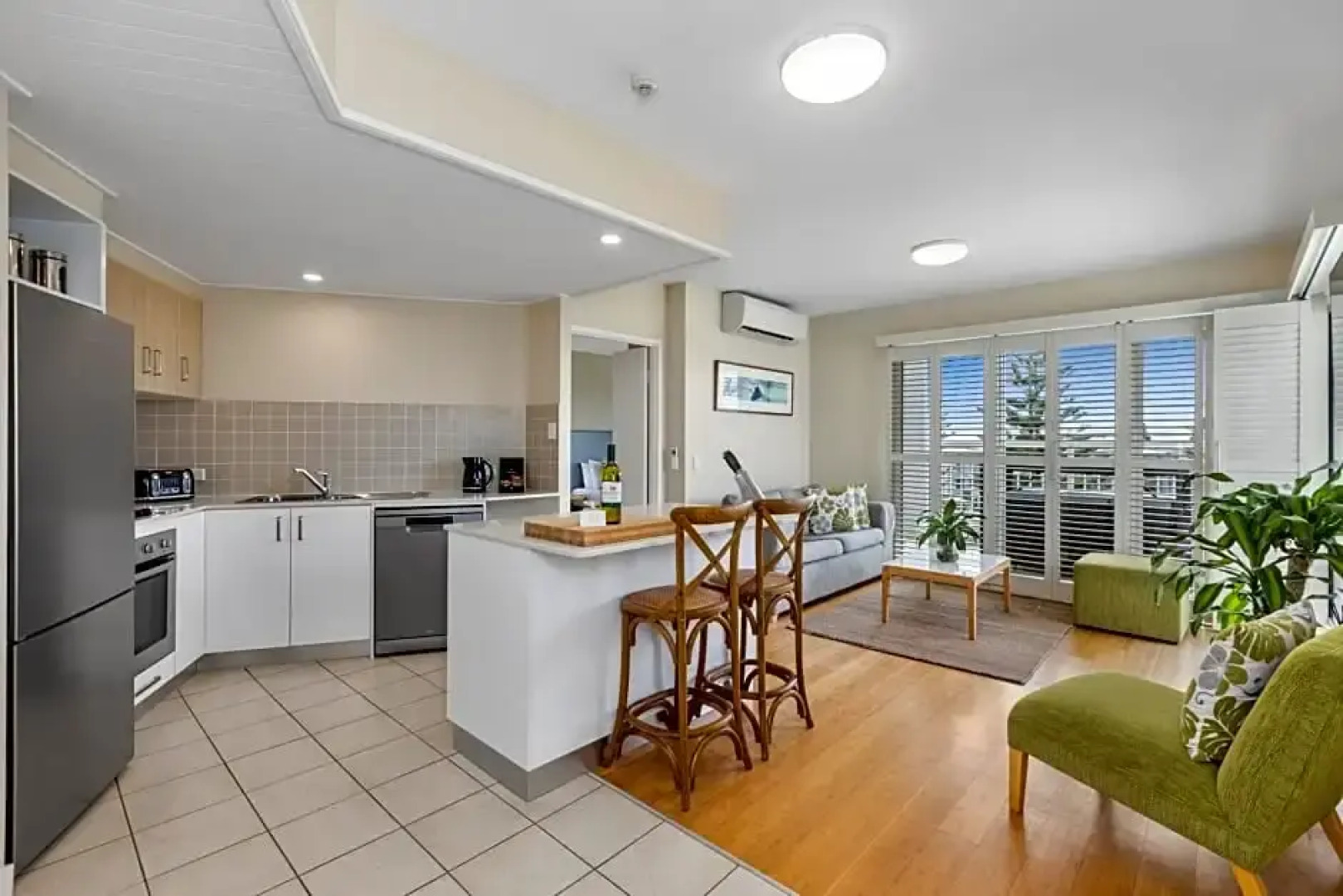 Salt - 2brm apartment with Spa bath and Ocean Views