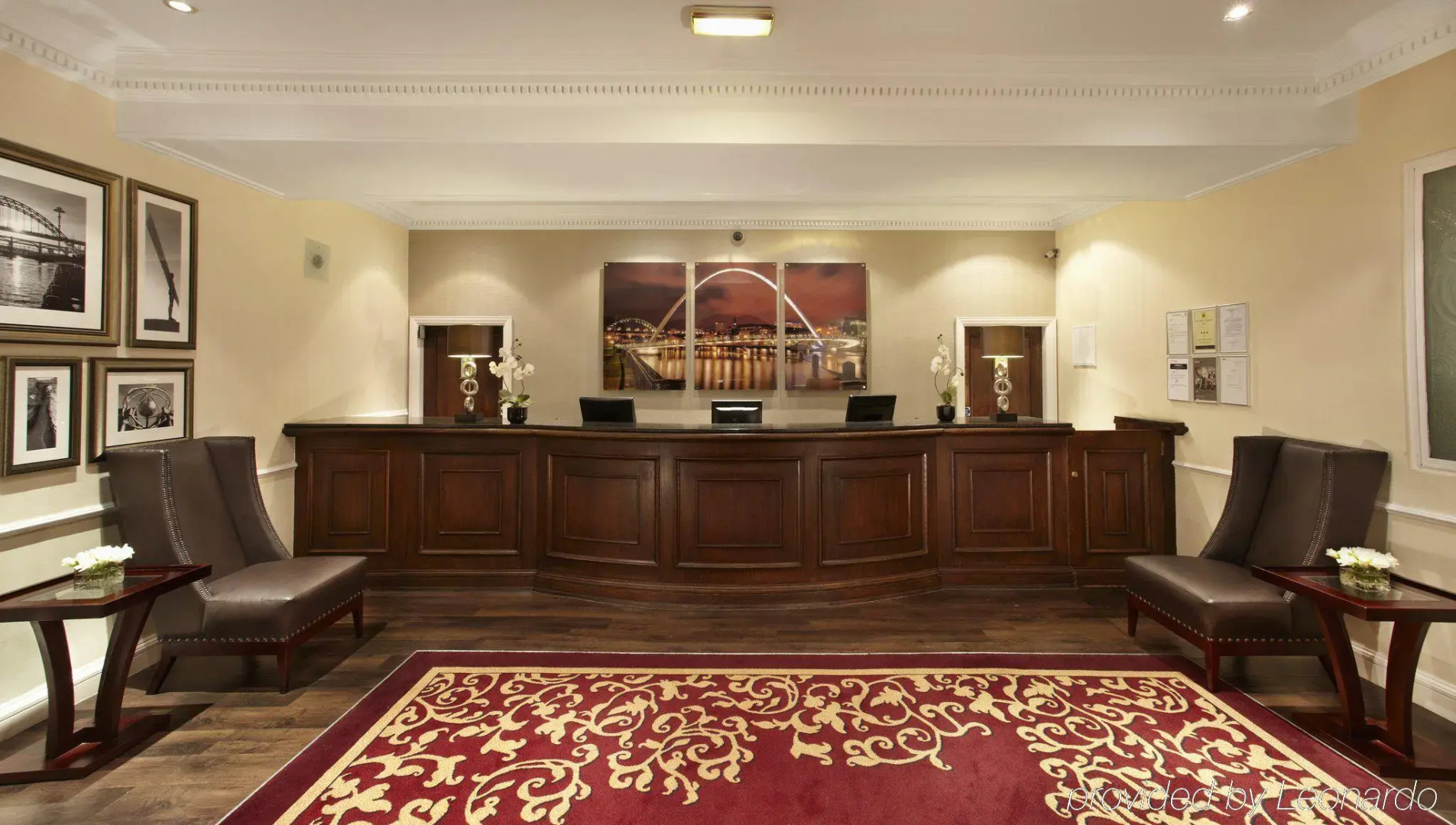 County Hotel & County Aparthotel Newcastle