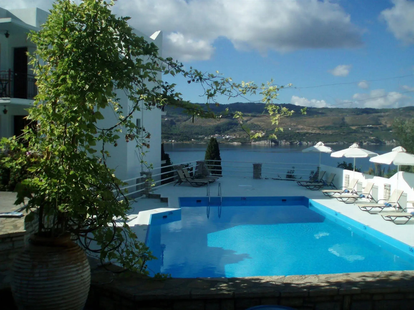 Scorpios Hotel & Suites