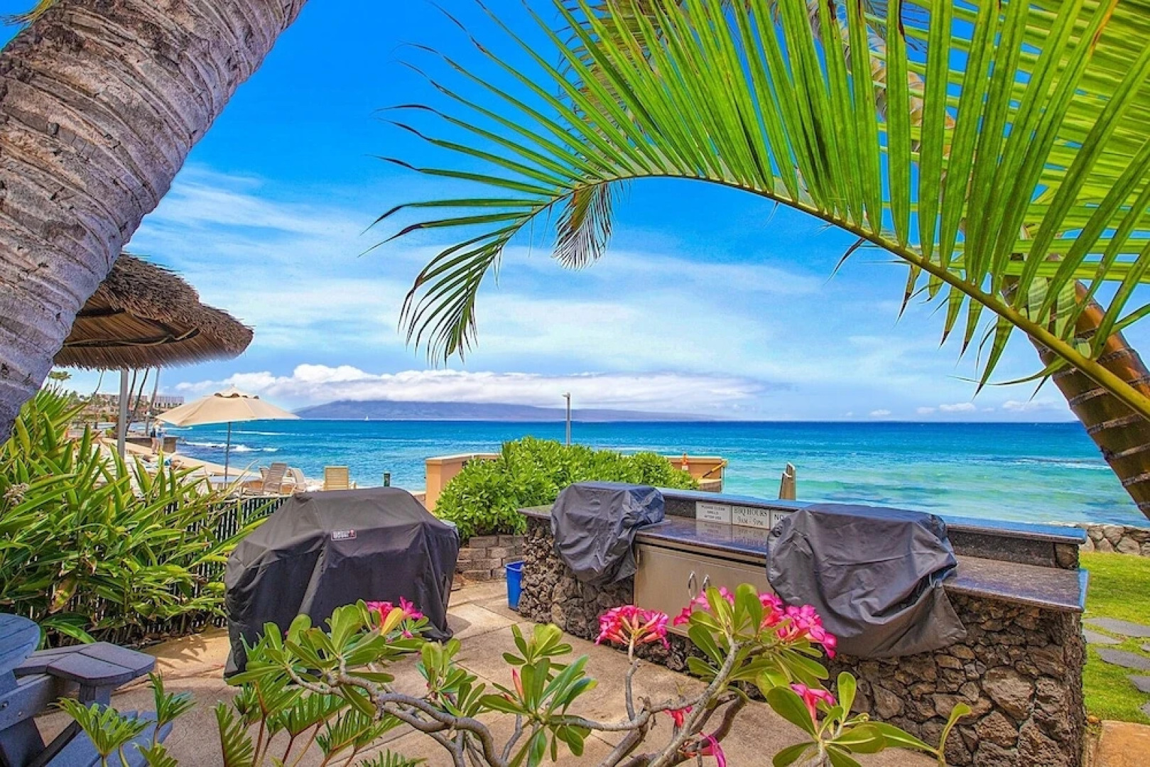 Kaleialoha #207 1 Bedroom 1 Bathroom Condo by Redawning