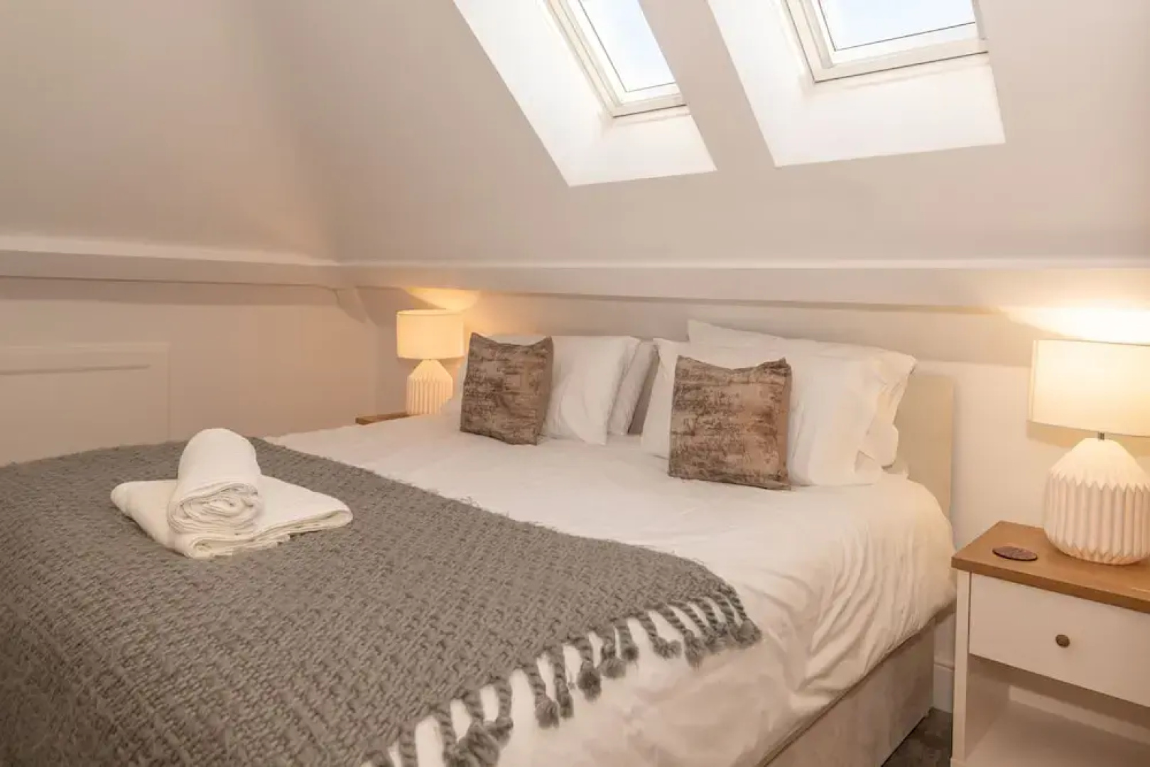 Larkrise, The Penthouse