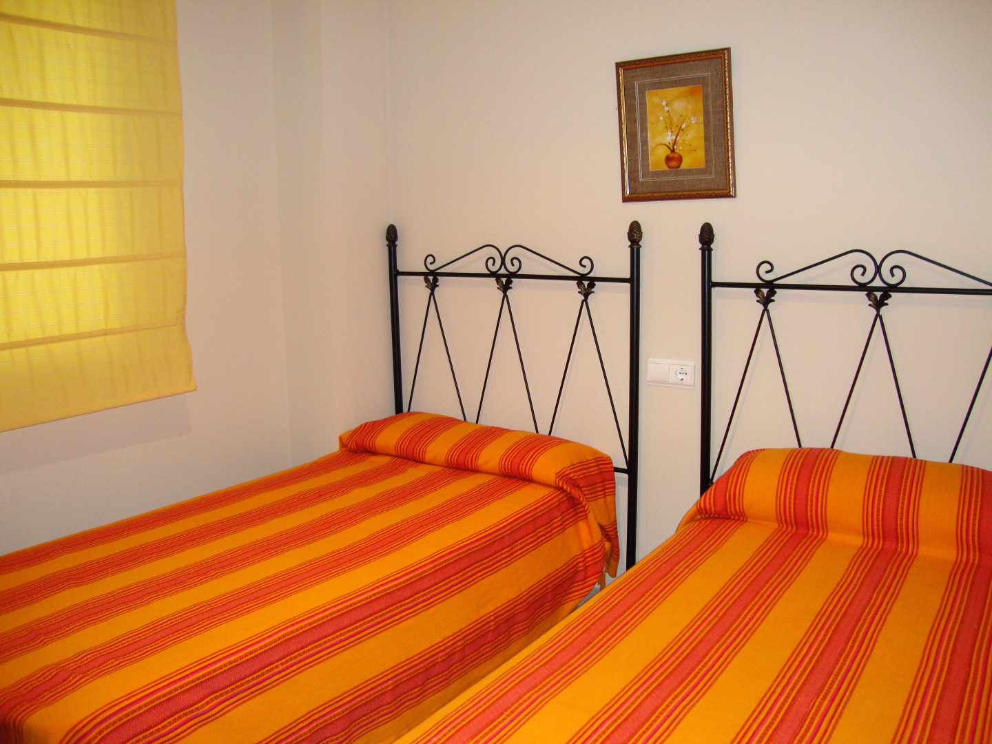 Apartamentos Mondrian Marina Dor 3000
