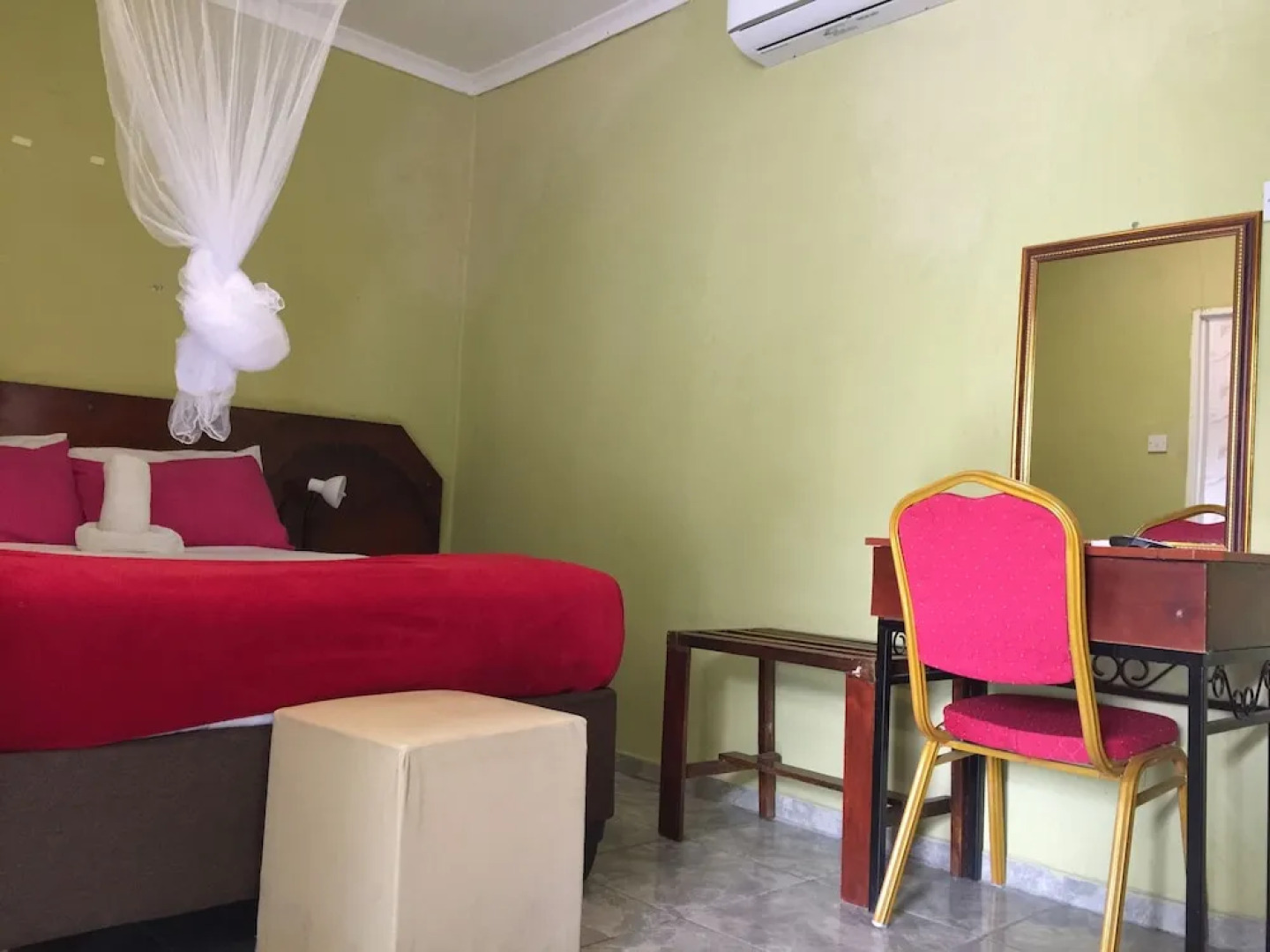 Island Avenue Guest House