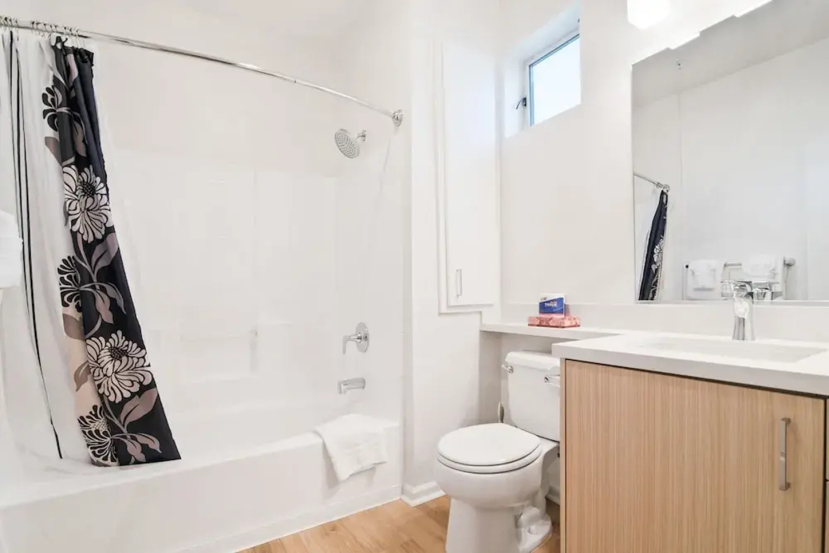 Global Luxury Suites near Apple HQ