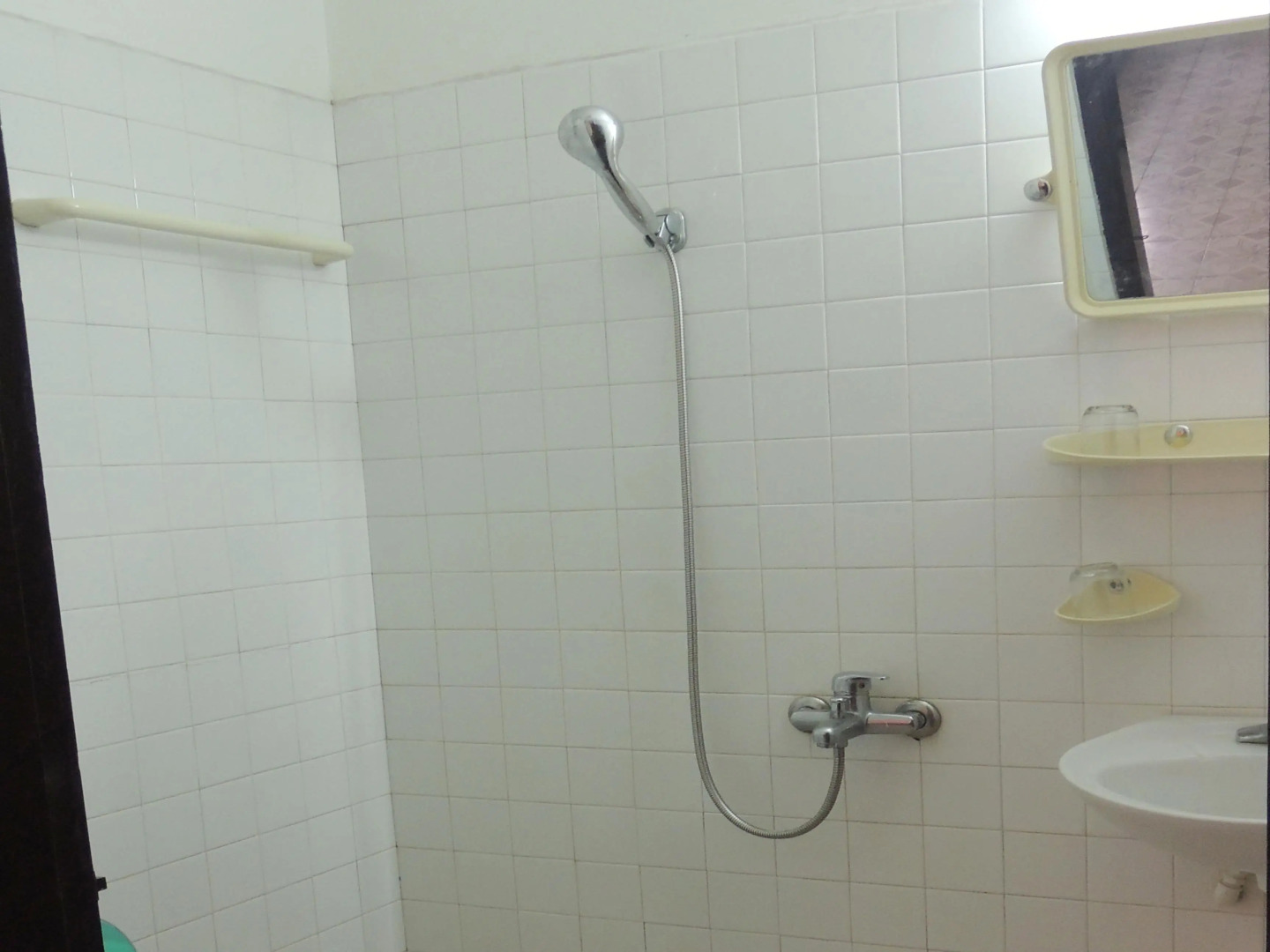 Ha Long Happy Hostel - Adults Only