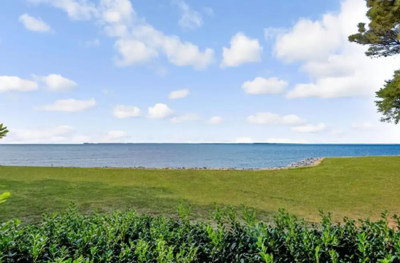 Wades Point Inn on the Bay