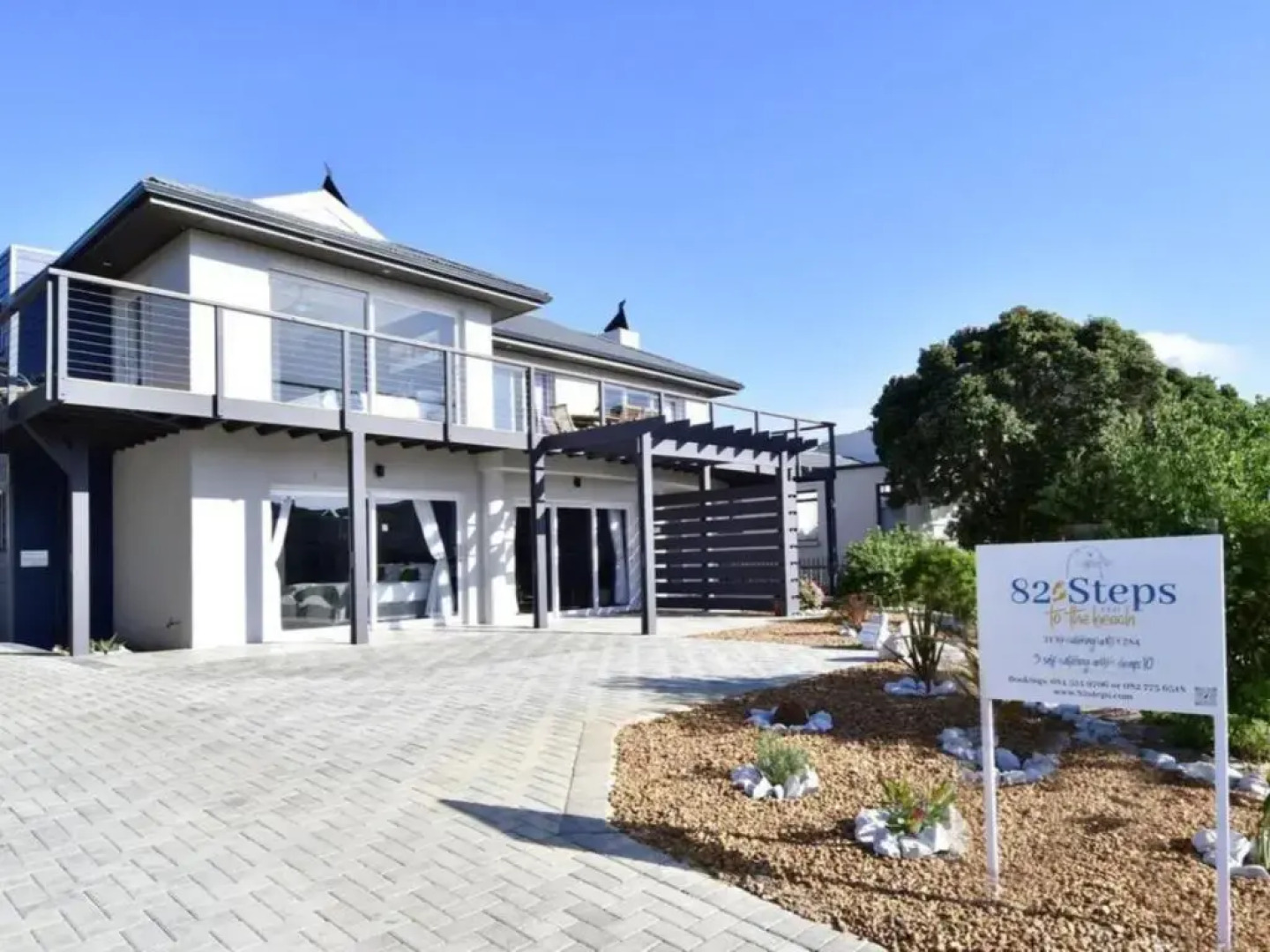 82 Steps to the Beach