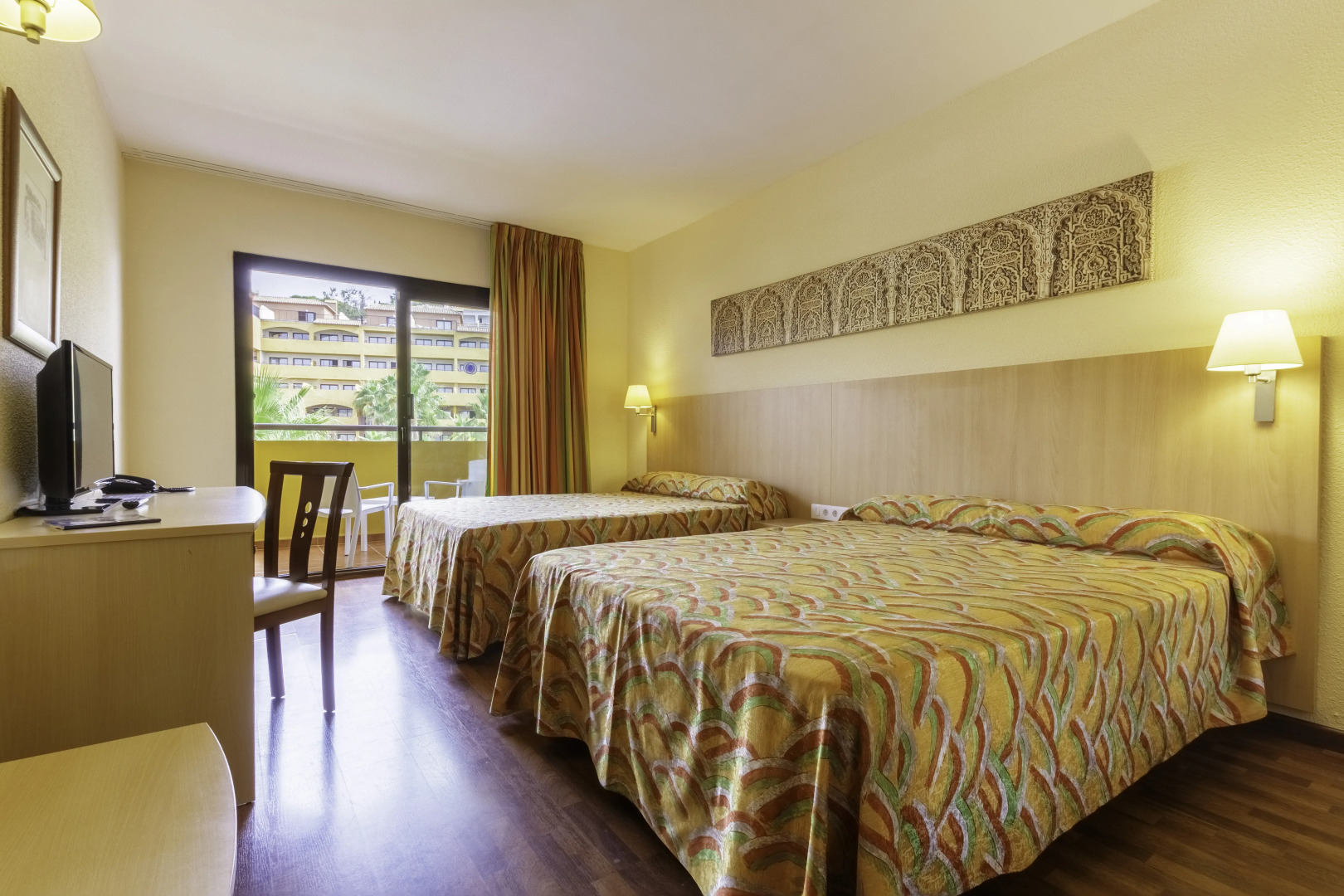 Отель Best Alcazar