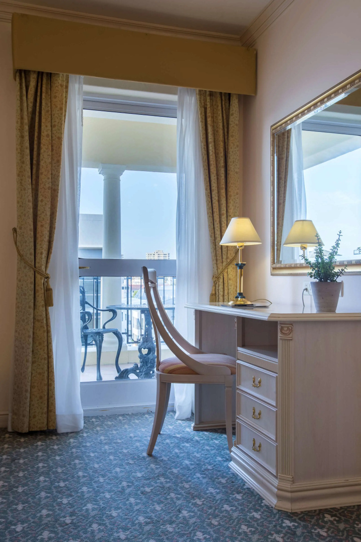 Radisson Blu Le Vendome Hotel, Cape Town