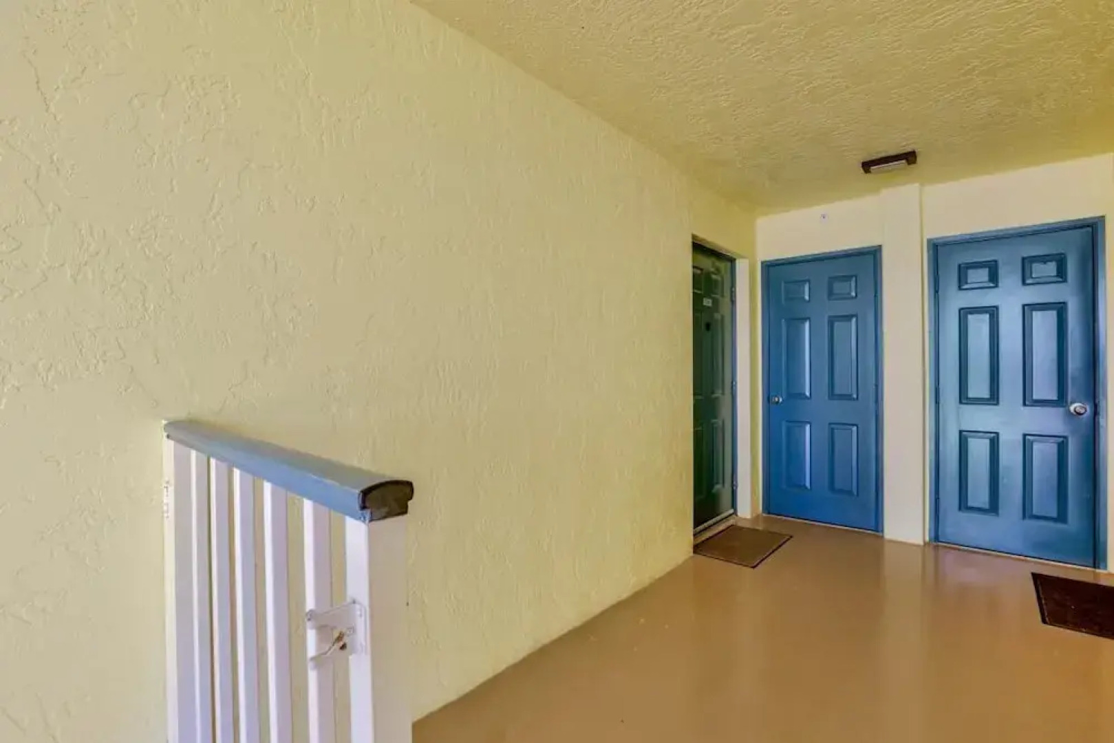 Luxurious Beachfront Condo With Glorious Ocean Views