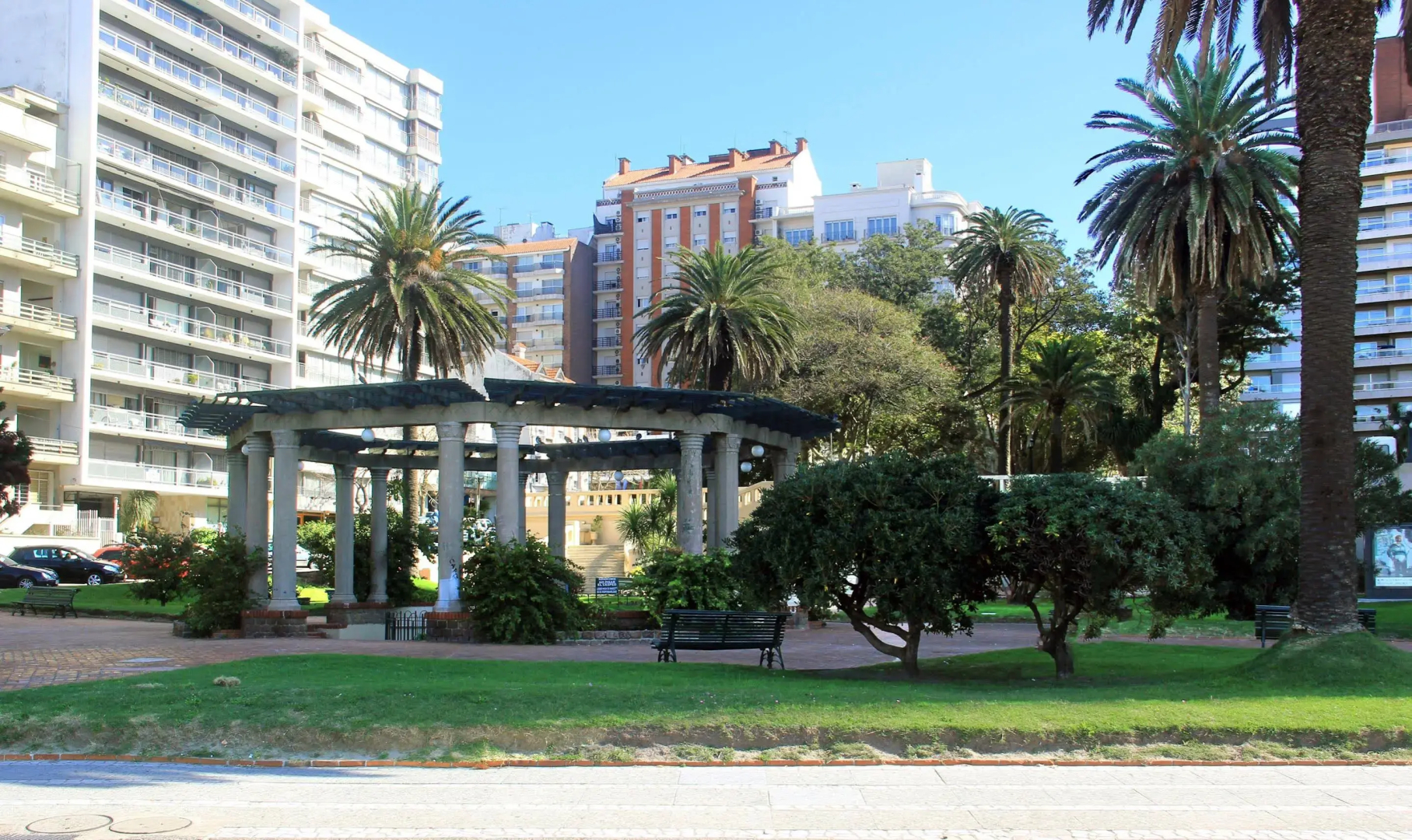 Pocitos Plaza Hotel