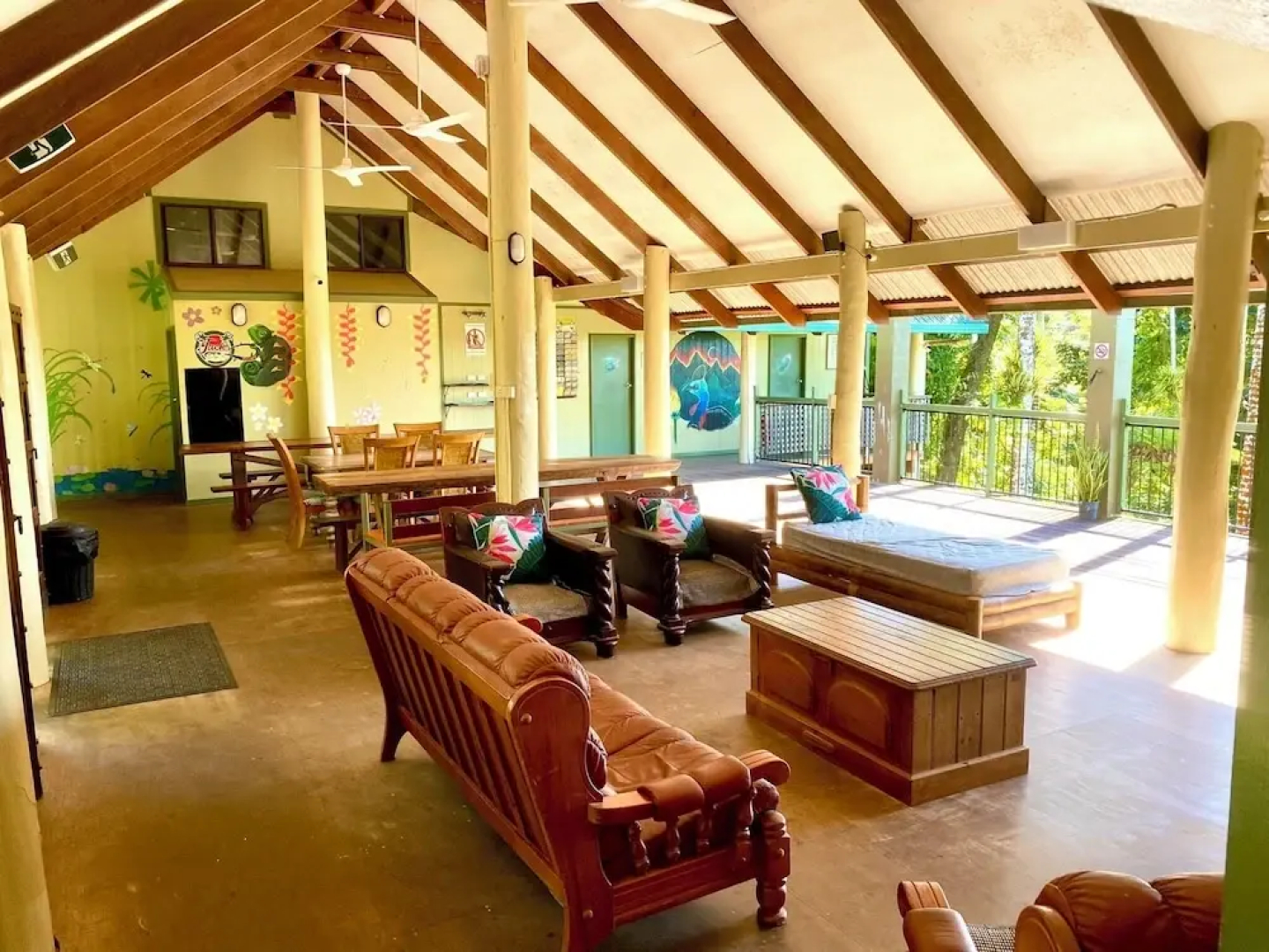 Jackaroo Treehouse Mission Beach - Hostel