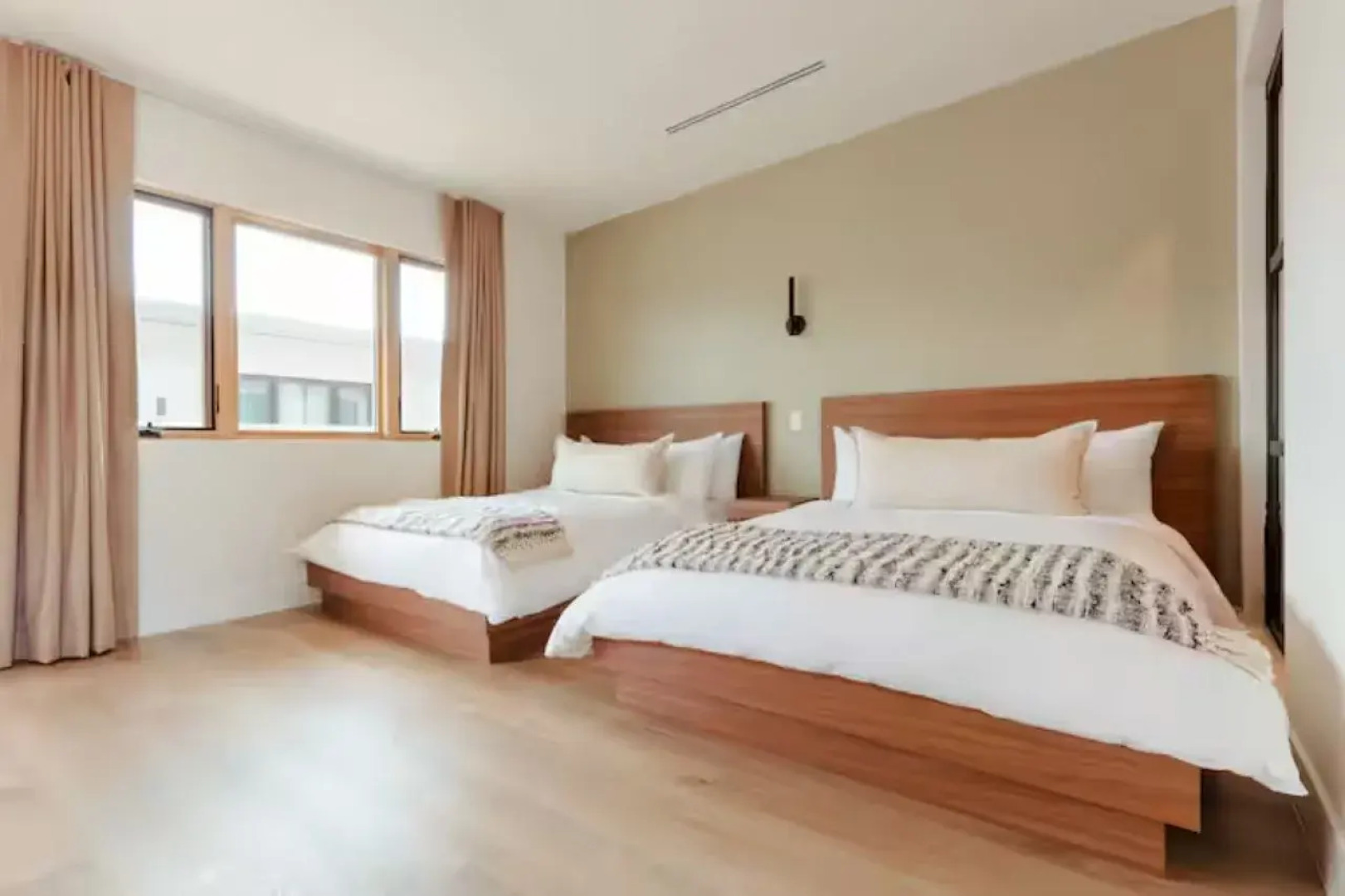 The Lum Hotel Los Angeles Stadium District