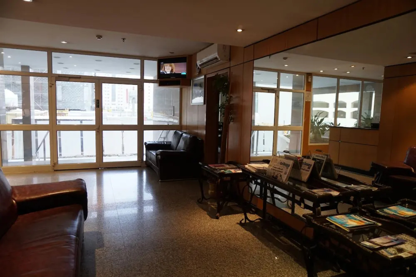 Elite Five Apartments